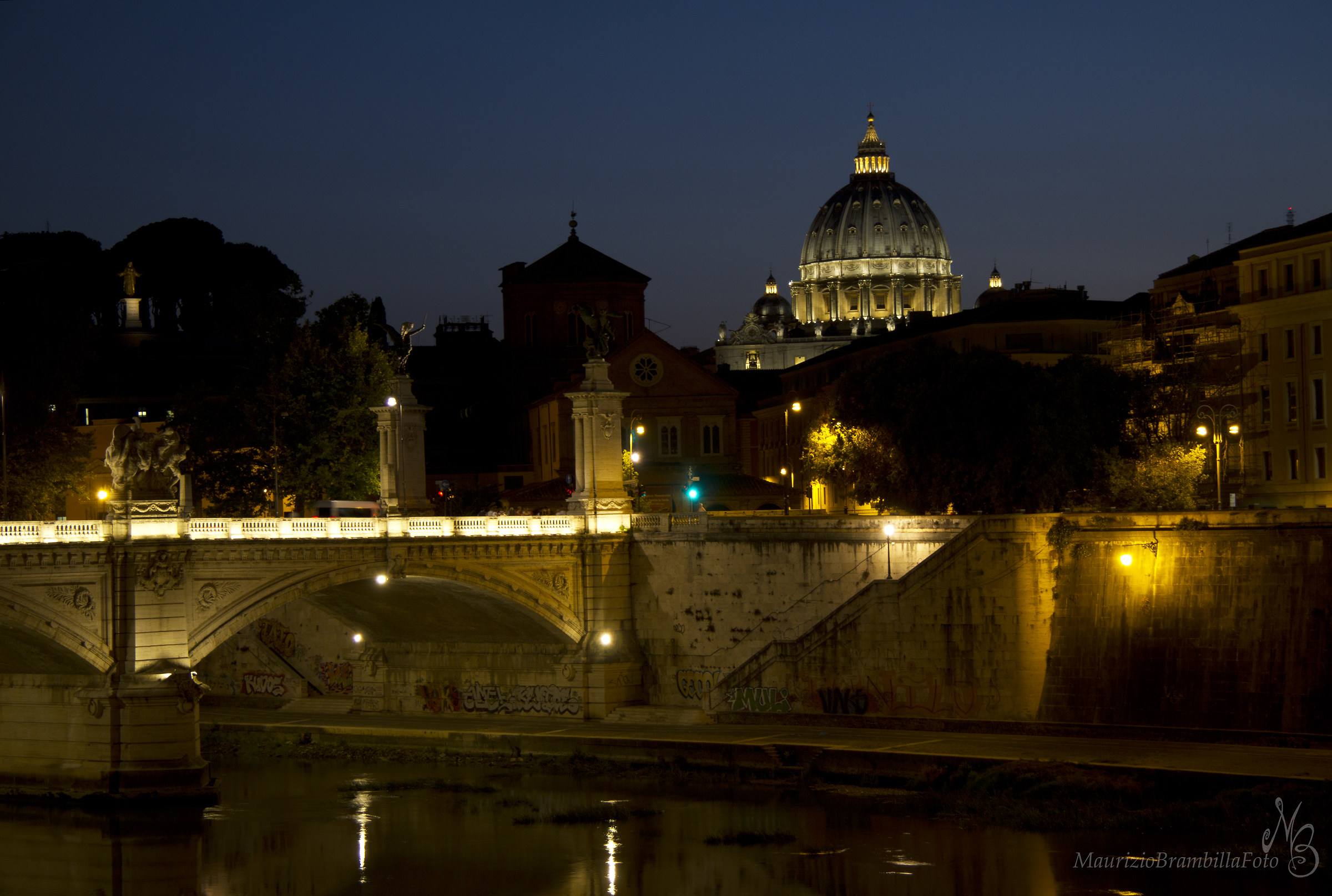 San Pietro - view from the Tiber