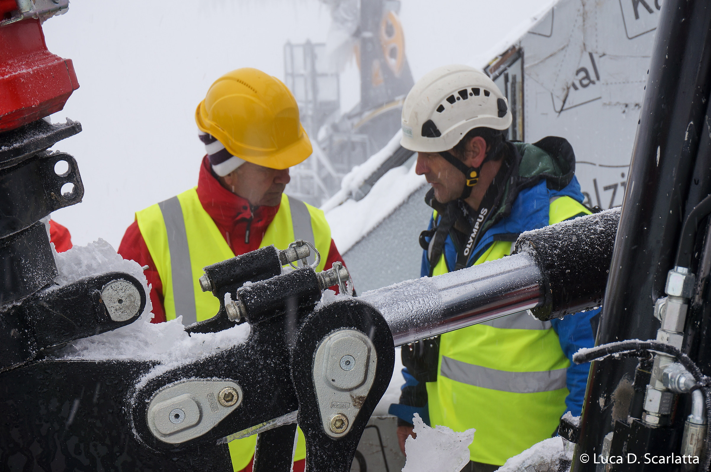 Breafing tra lavoratori d'alta quota