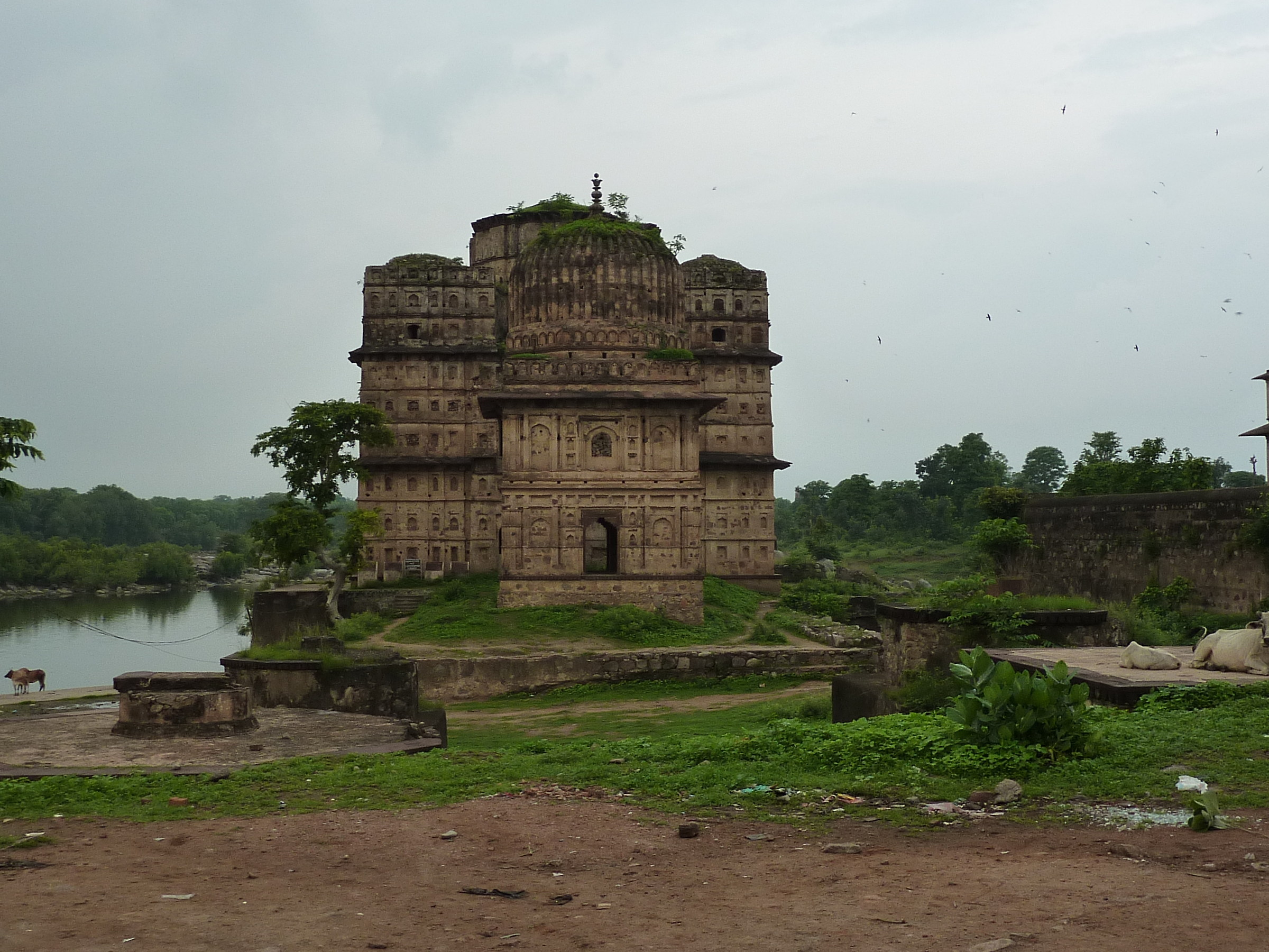 Orchha_Chhatri
