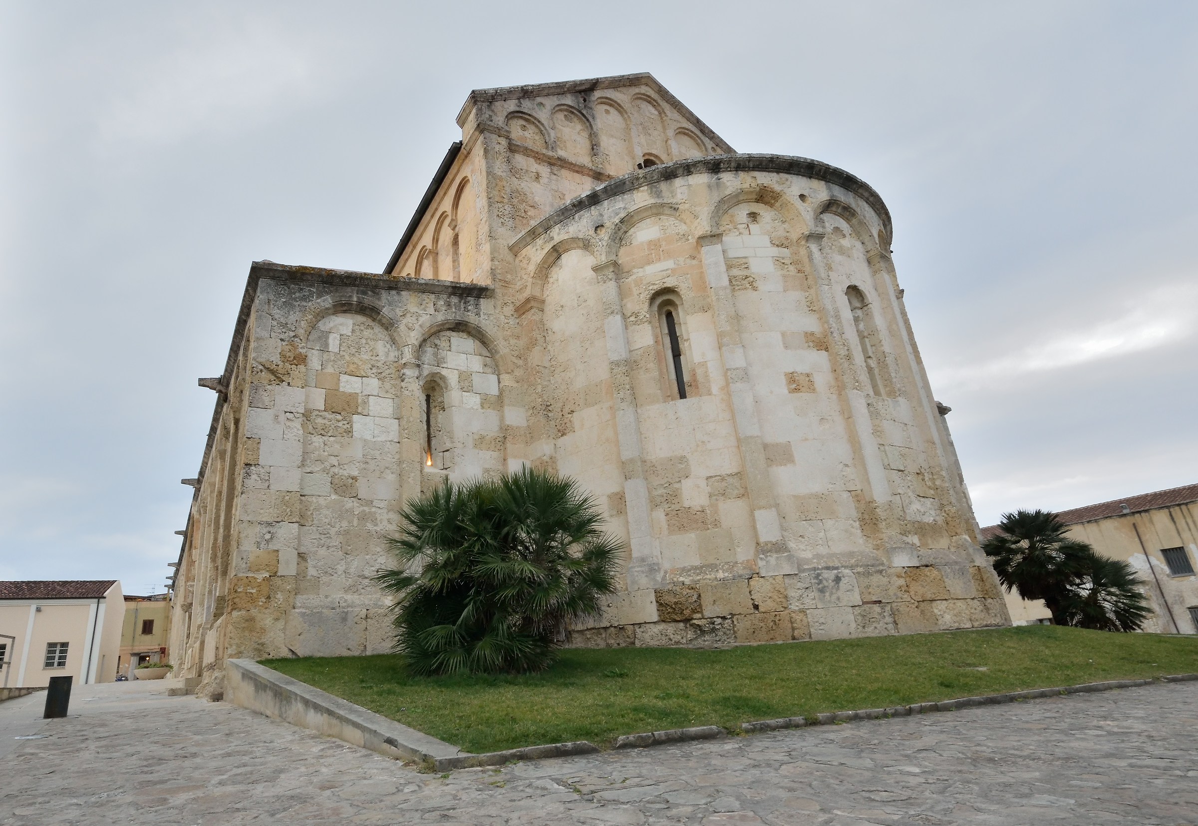 Basilica San Gavino4