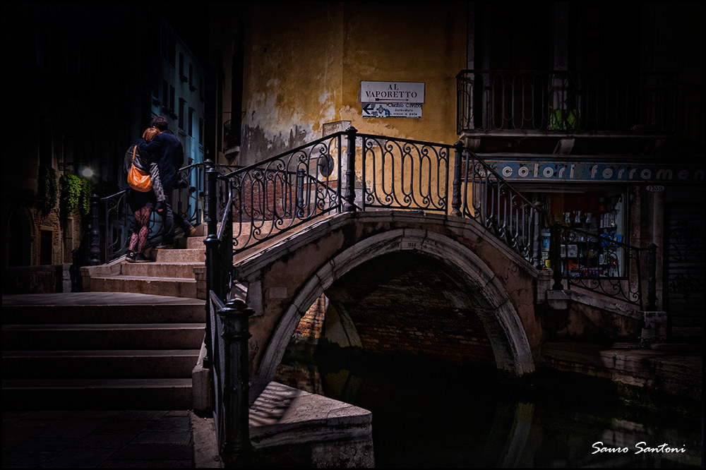 love in night in Venice