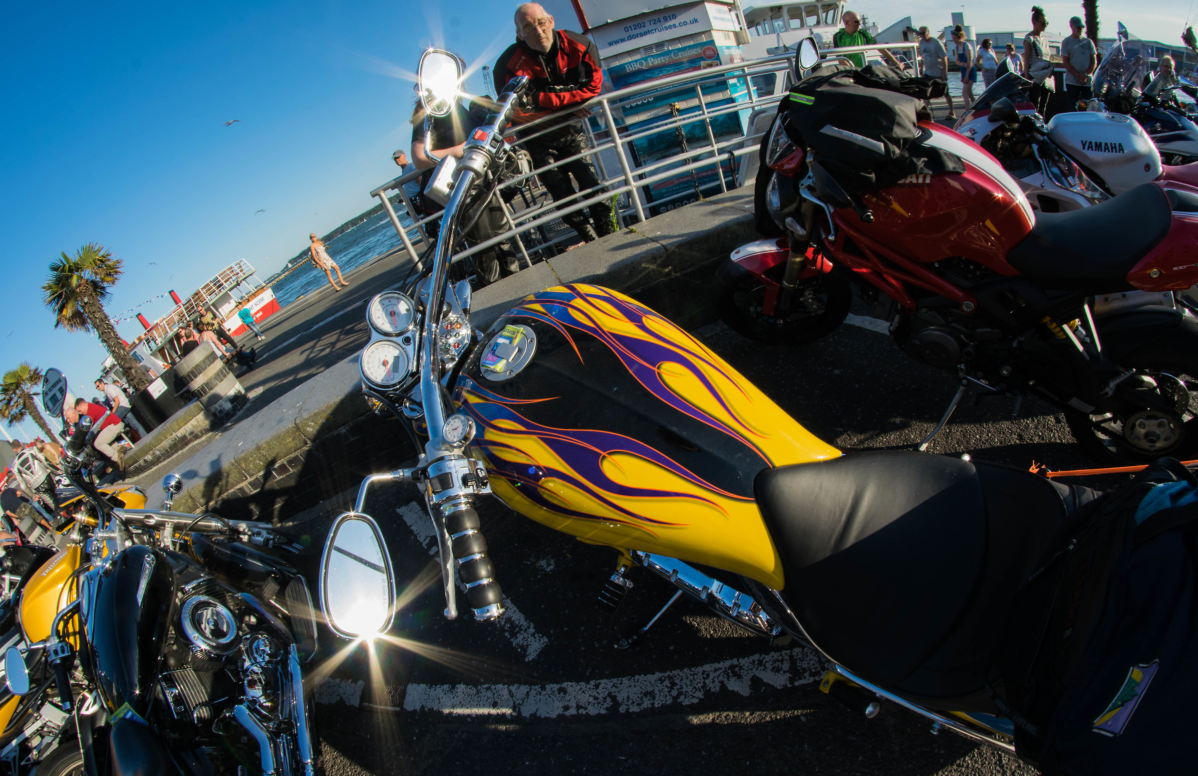 Notte Giù Bikers 'At The Quay