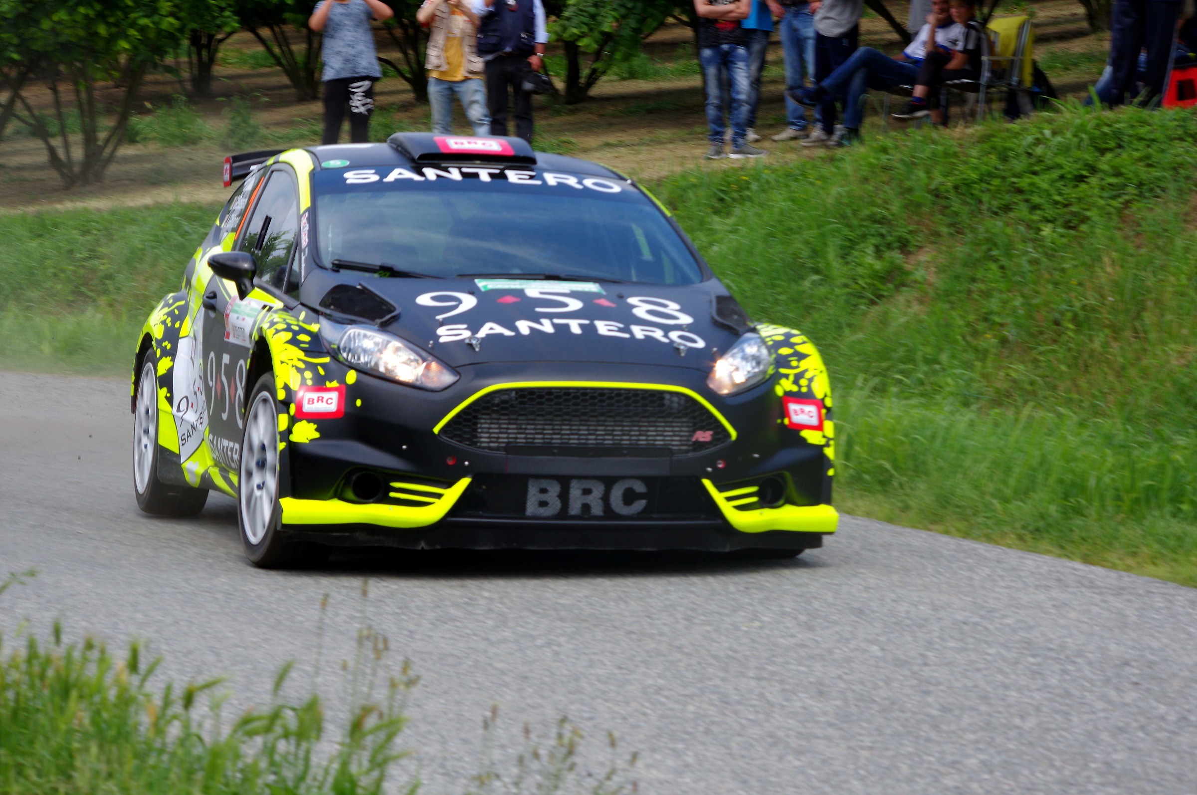 tapir delivery to J Ghione and G Low Rally Alba