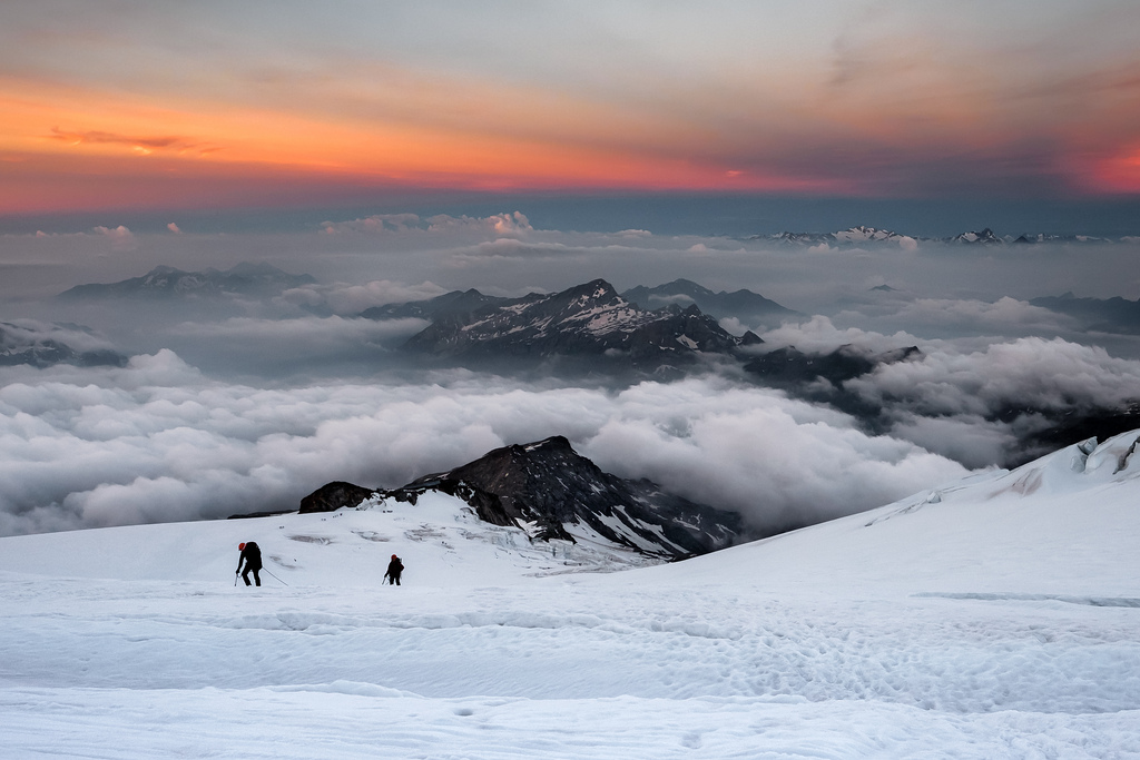 Alba sul ghiacciaio del Lys