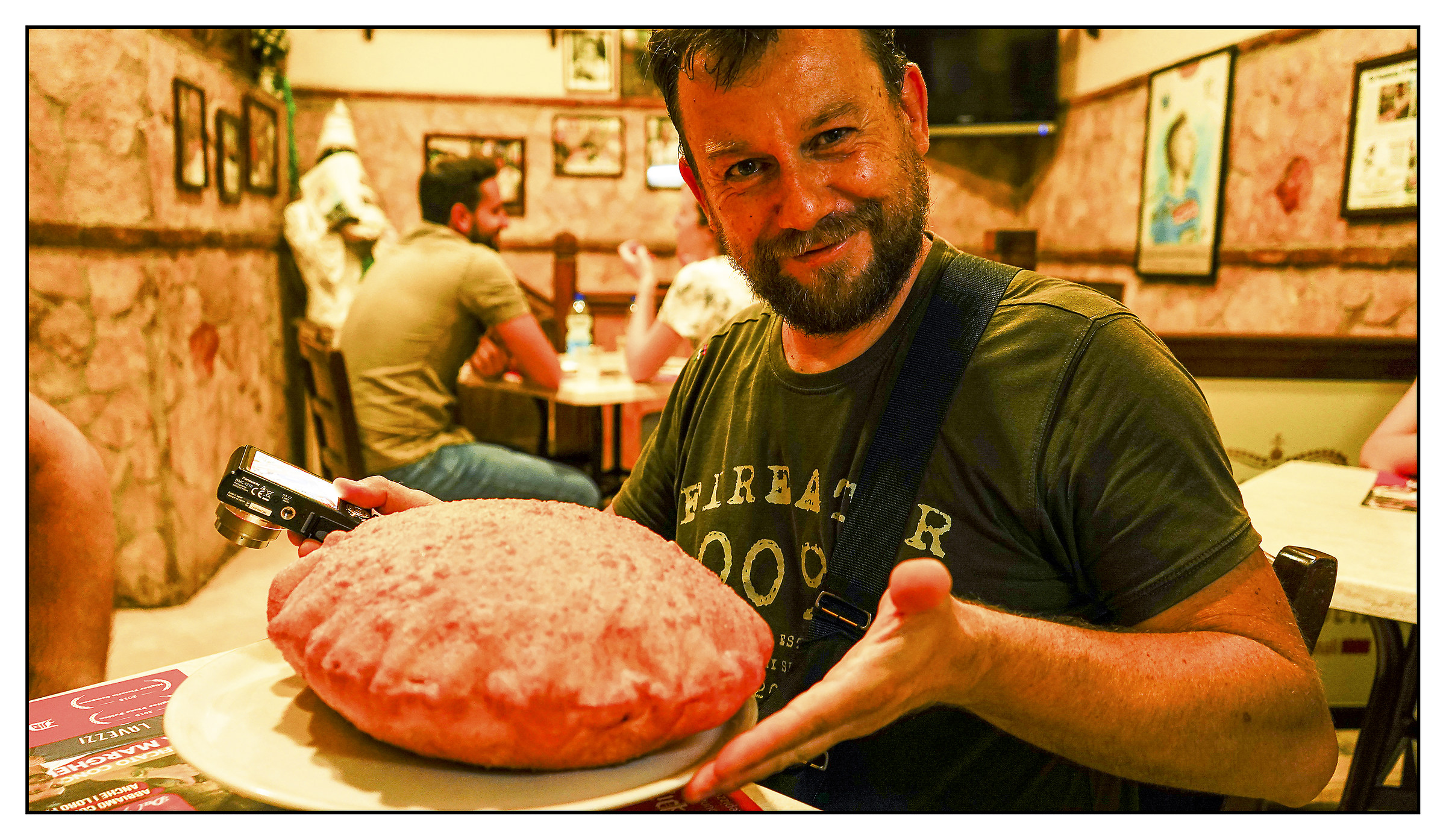 "Stress" with tomato sauce!