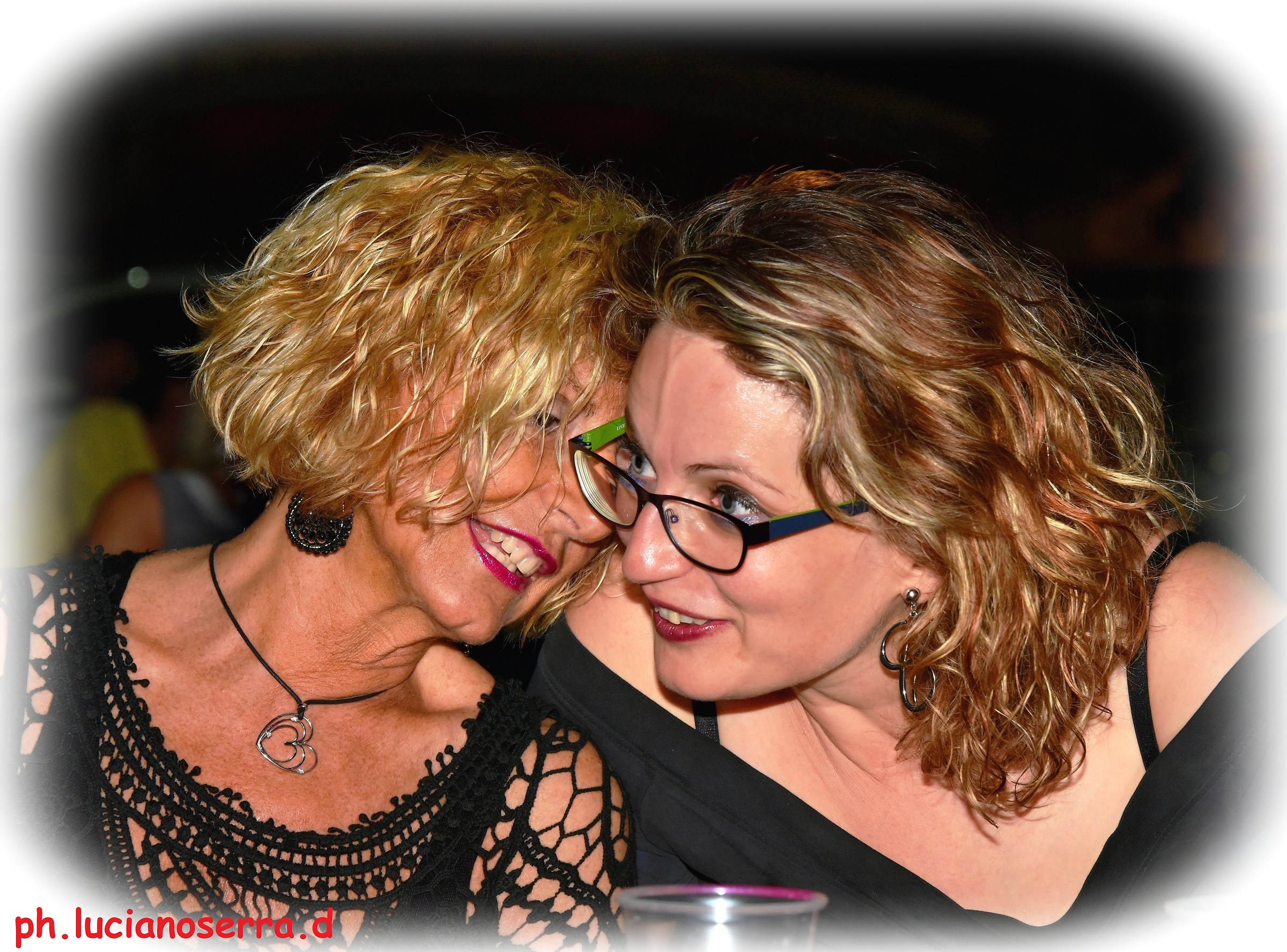 Small and intimate feminine confidences