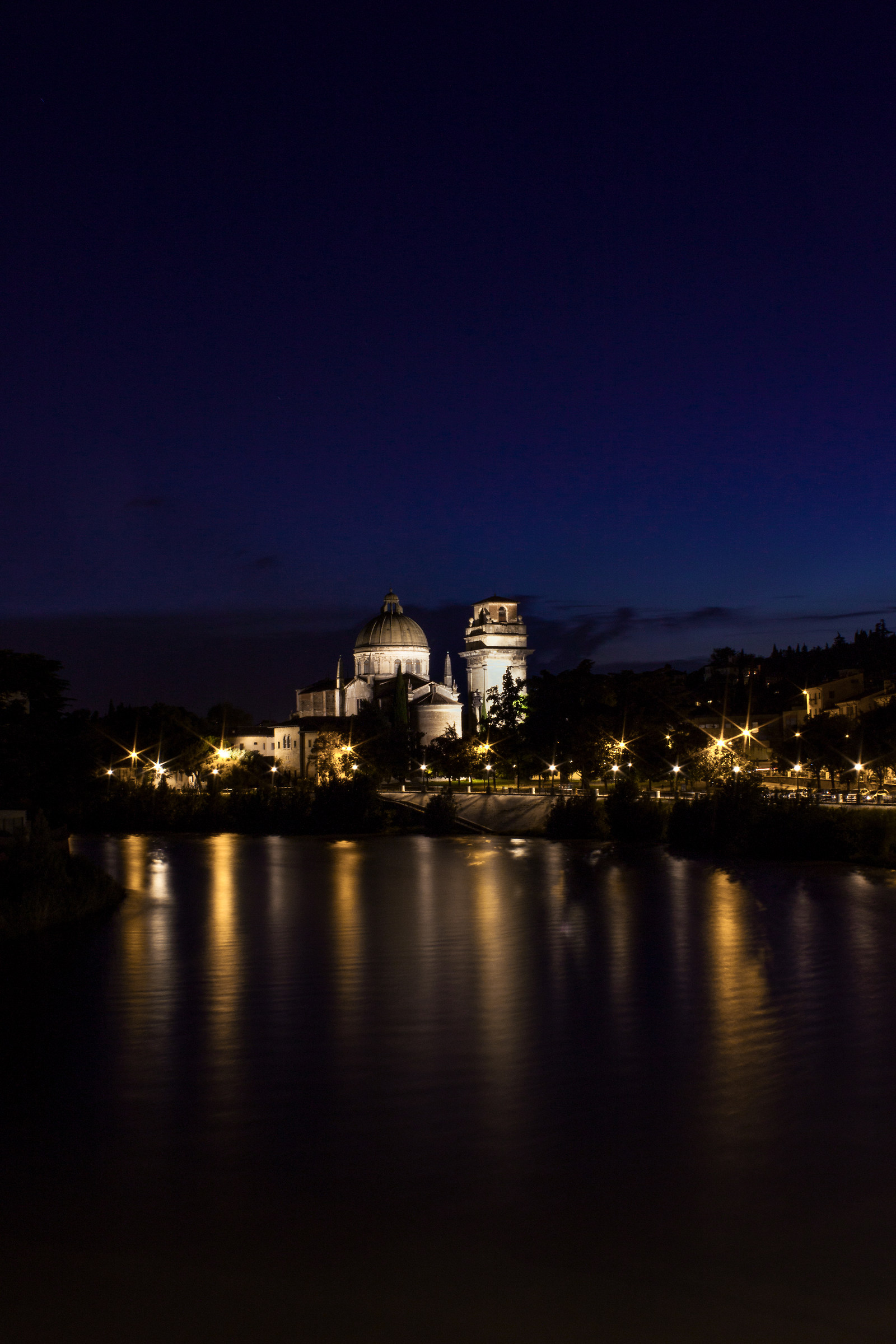 verona by night