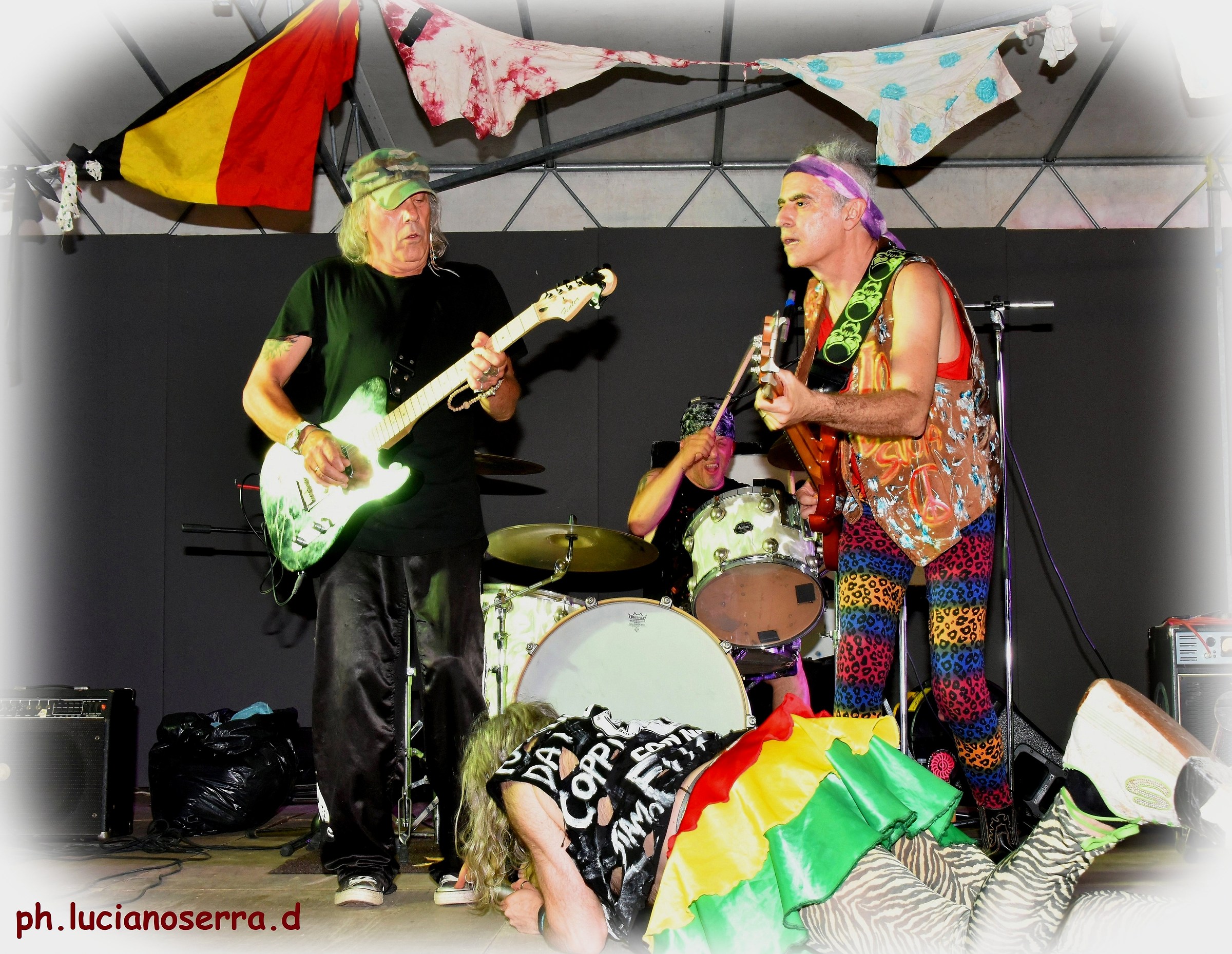 Ricchio Prostrate before in