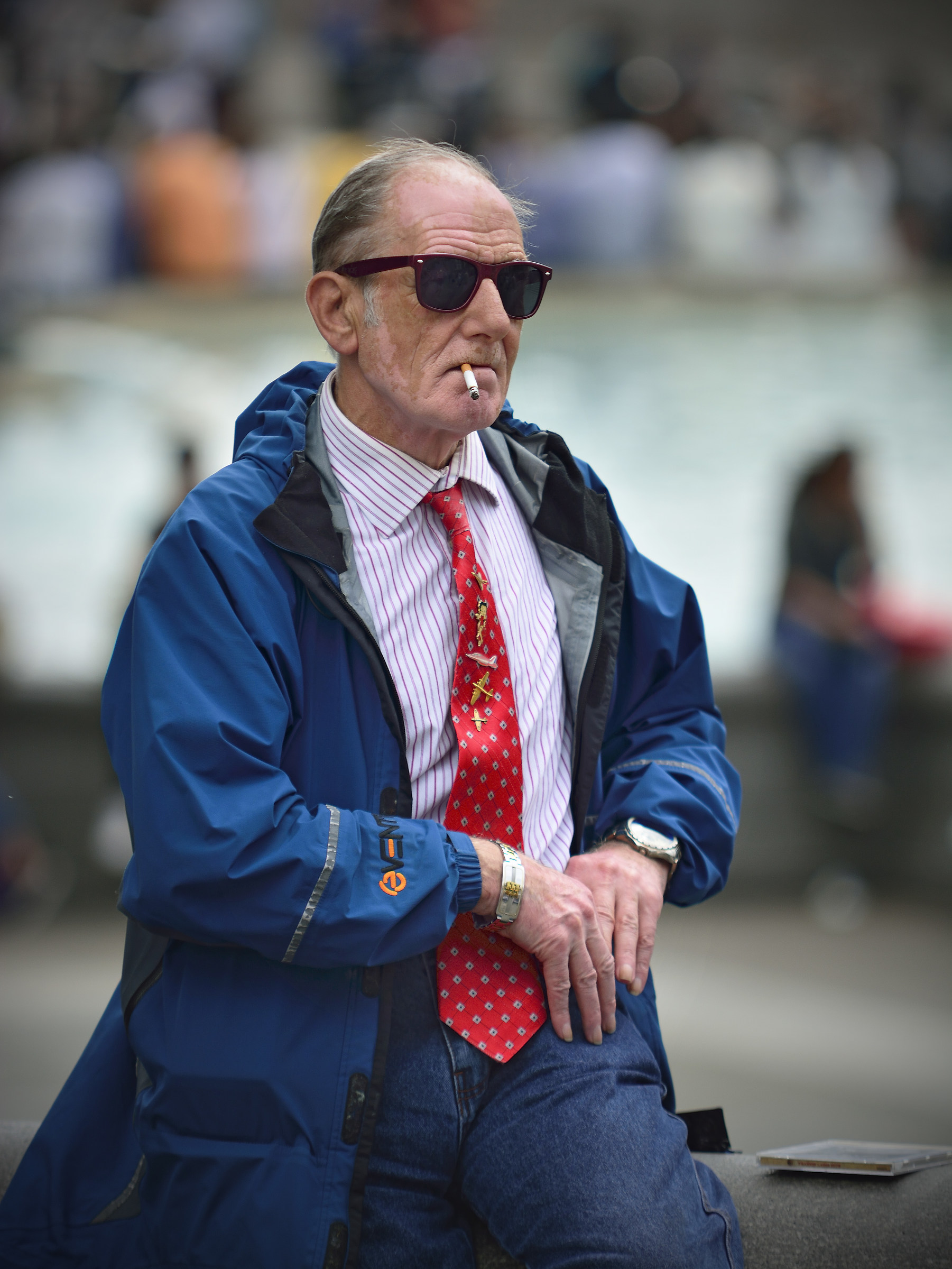 Trafalgar Square: Cigarettes and Sunglasses