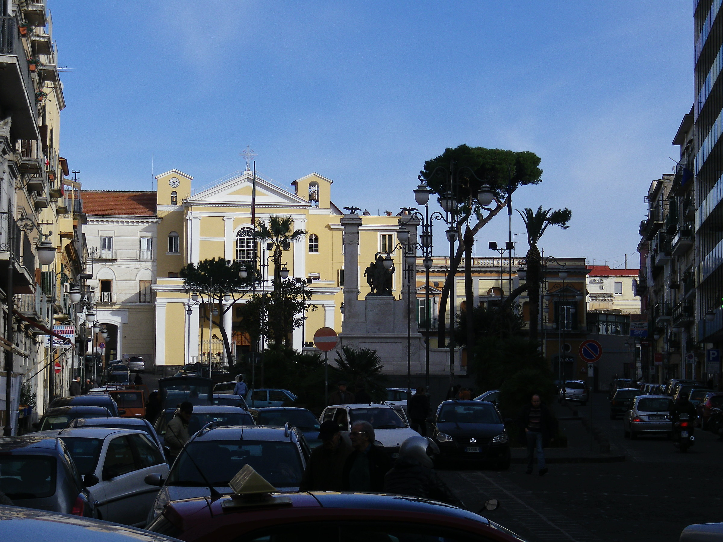 Piazza Ernesto Cesaro