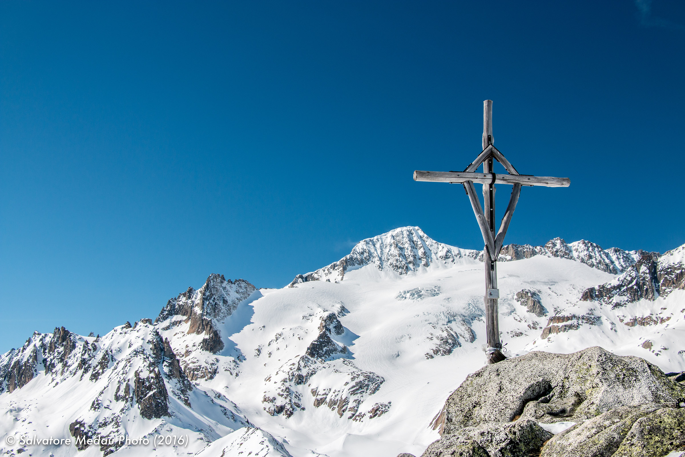 Summit cross on the Schafberg, 2591mt. Realp (ch)
