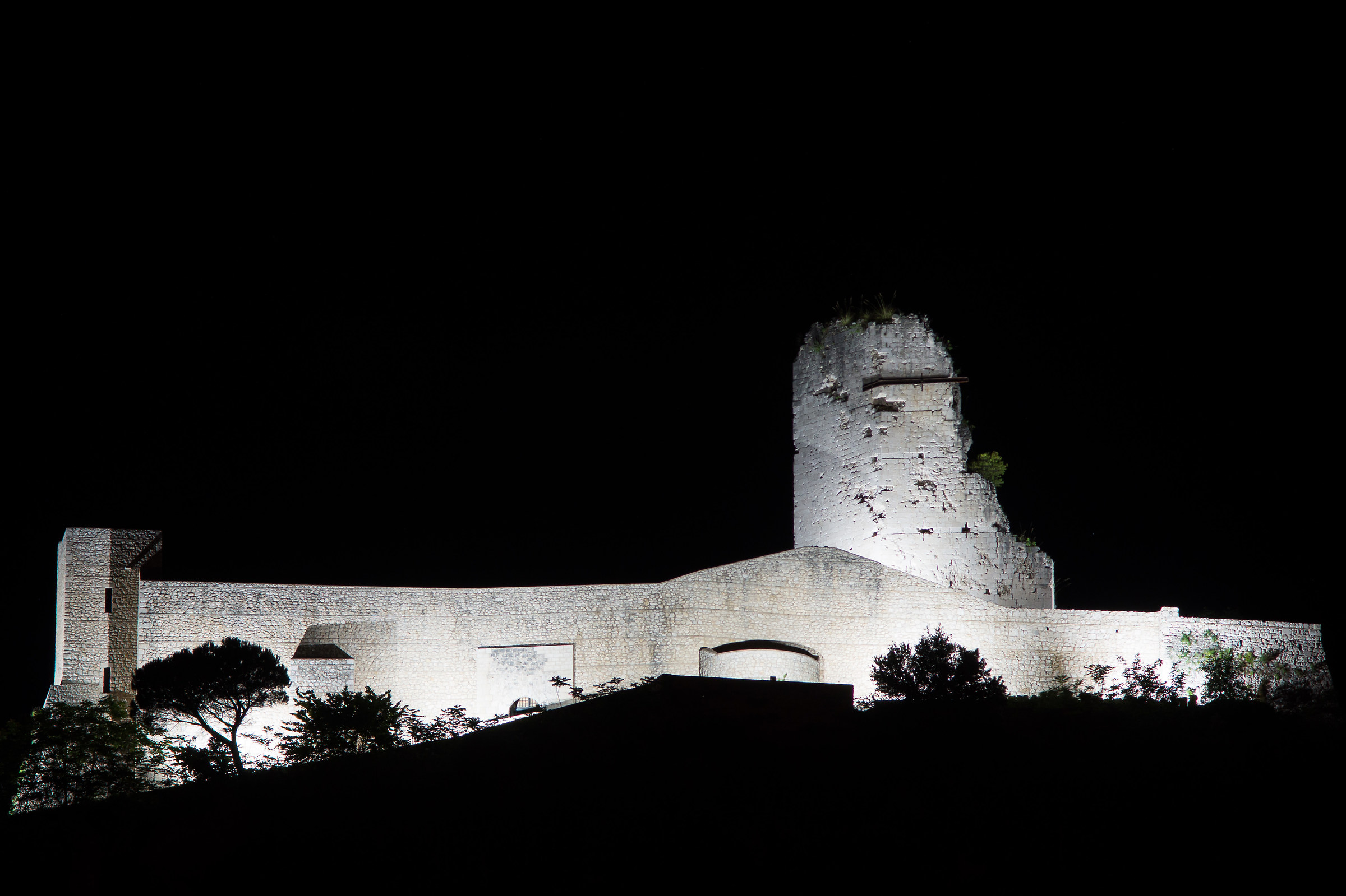 Rocca Janula in Notturna