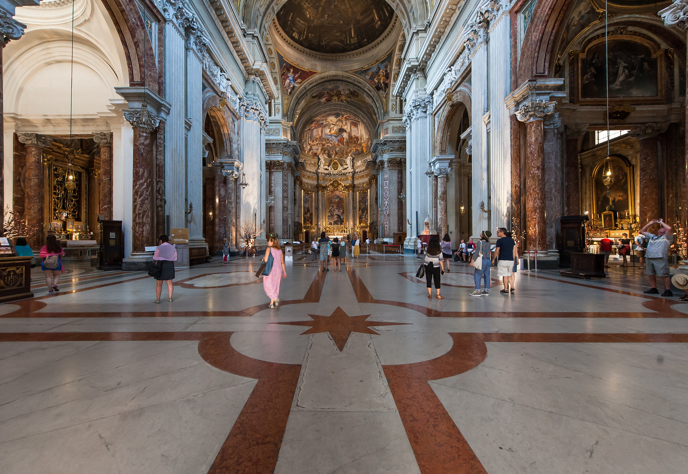 Roma-Interno S.Ignazio di Loyola