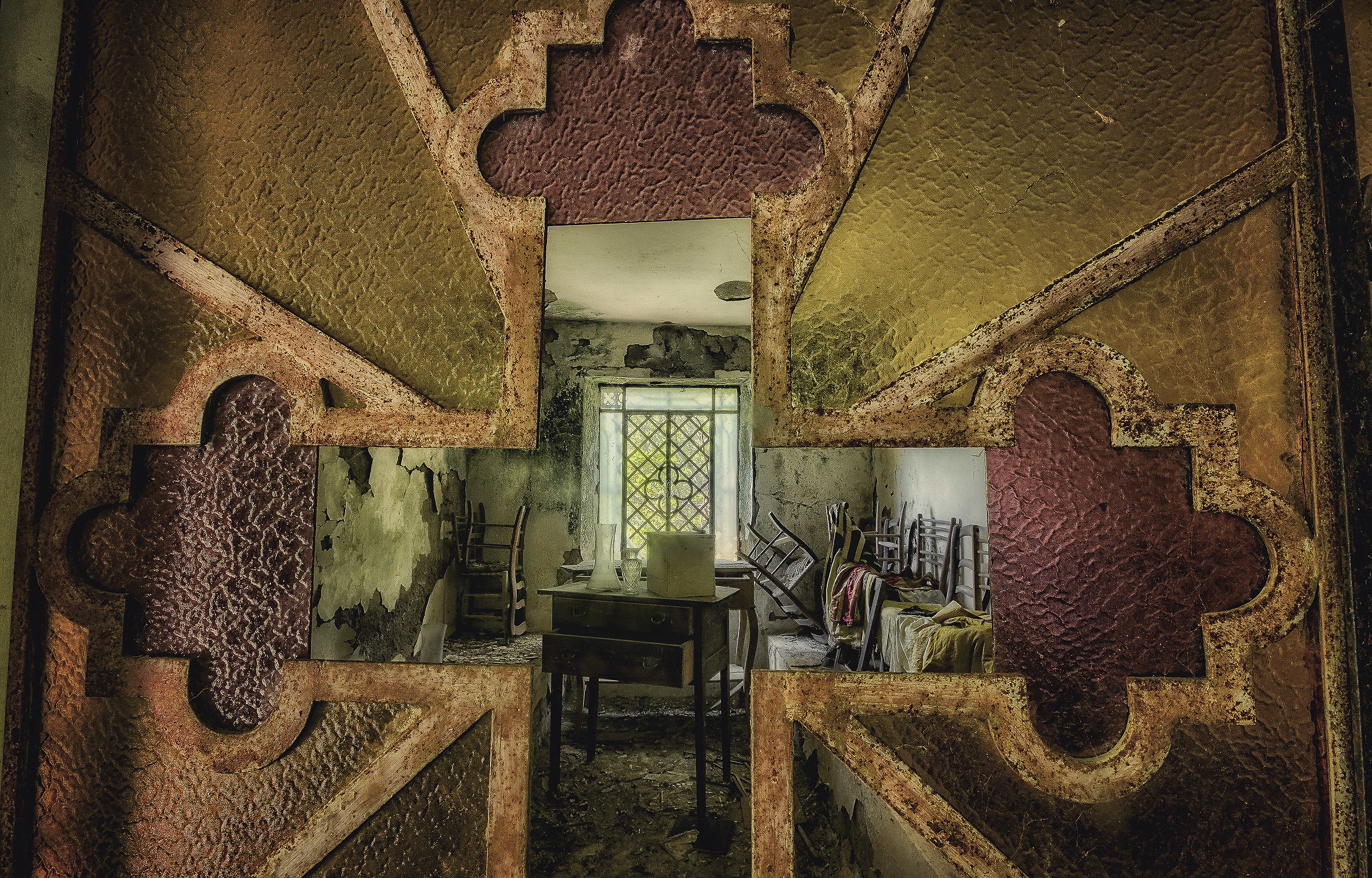 funerary chapel abandoned .... frgilimemorie.com