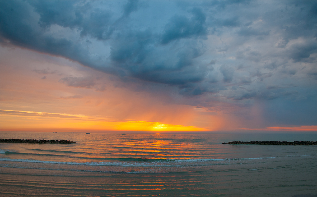 Rays under the clouds