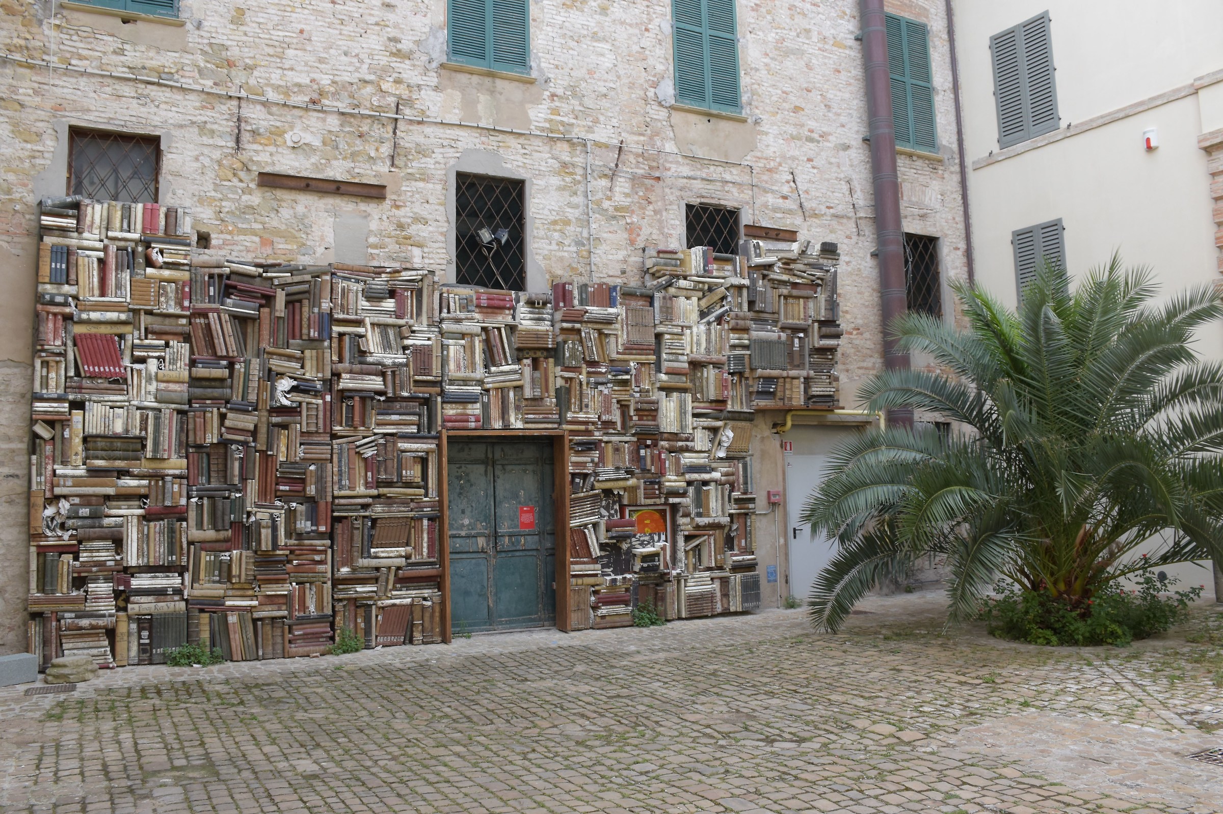 The mountaineer loves Pesaro