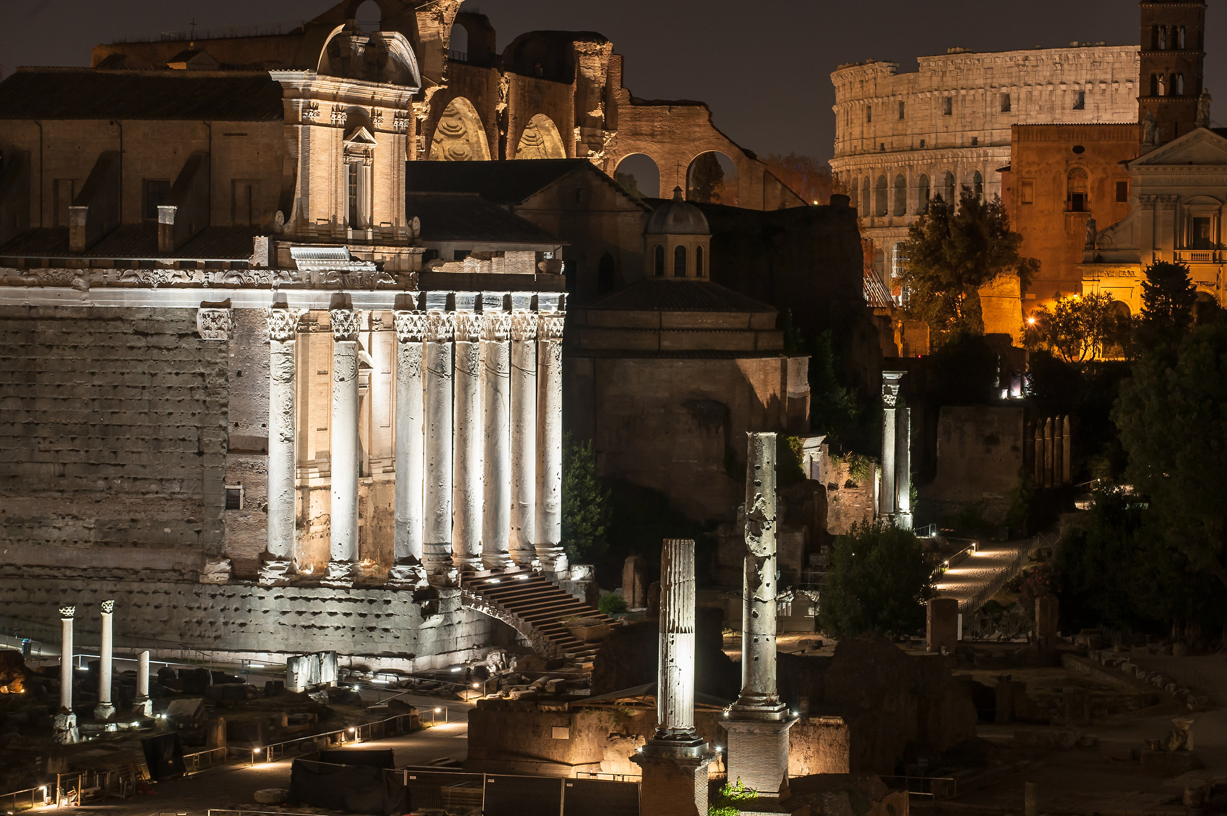 Roma di notte-Fori Imperiali