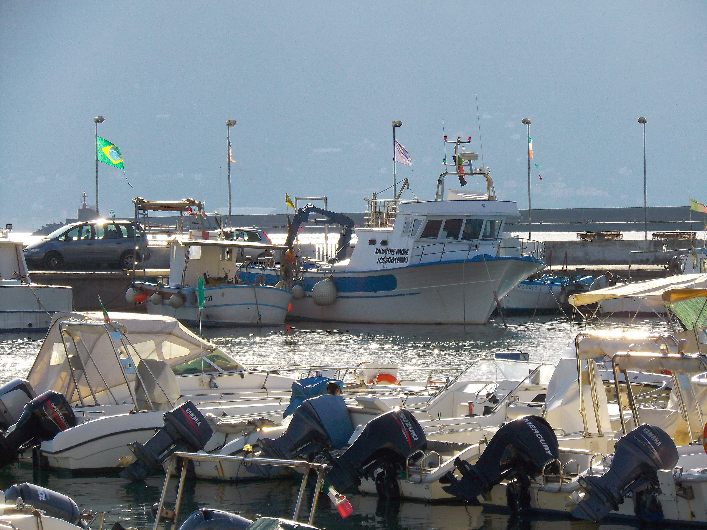 Another glimpse of the port of Torre