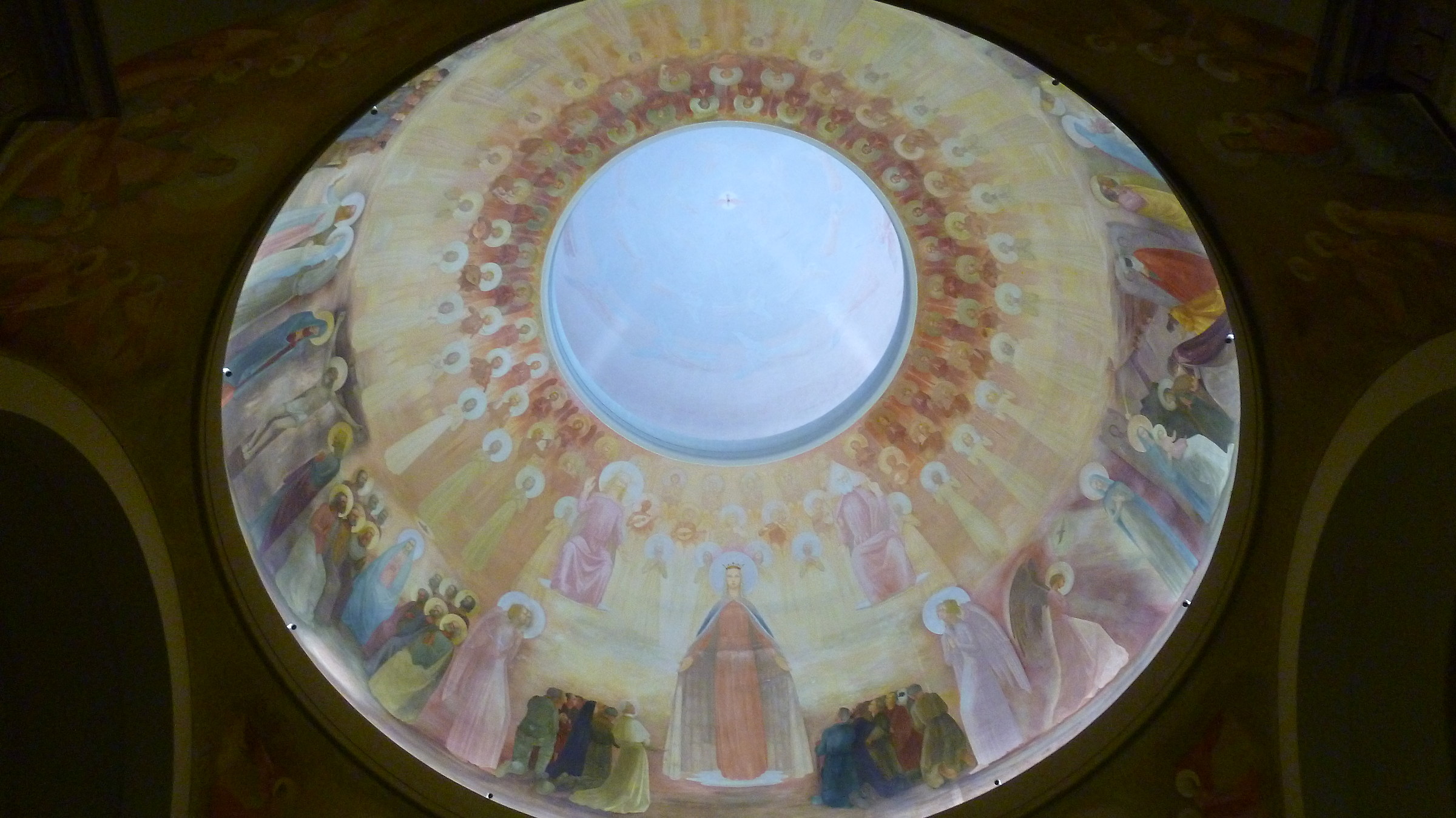 Affreschi della cupola del Santuario Regina Apostolorum