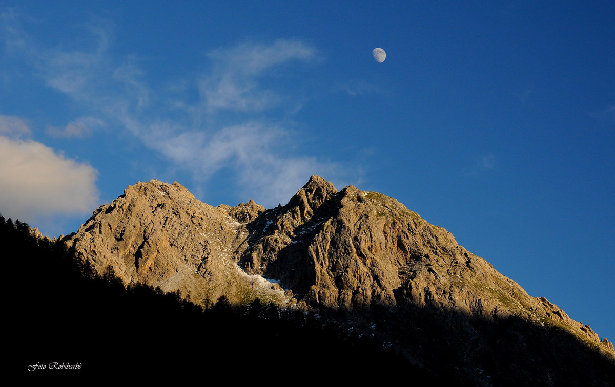 Cresce la luna sul monte...