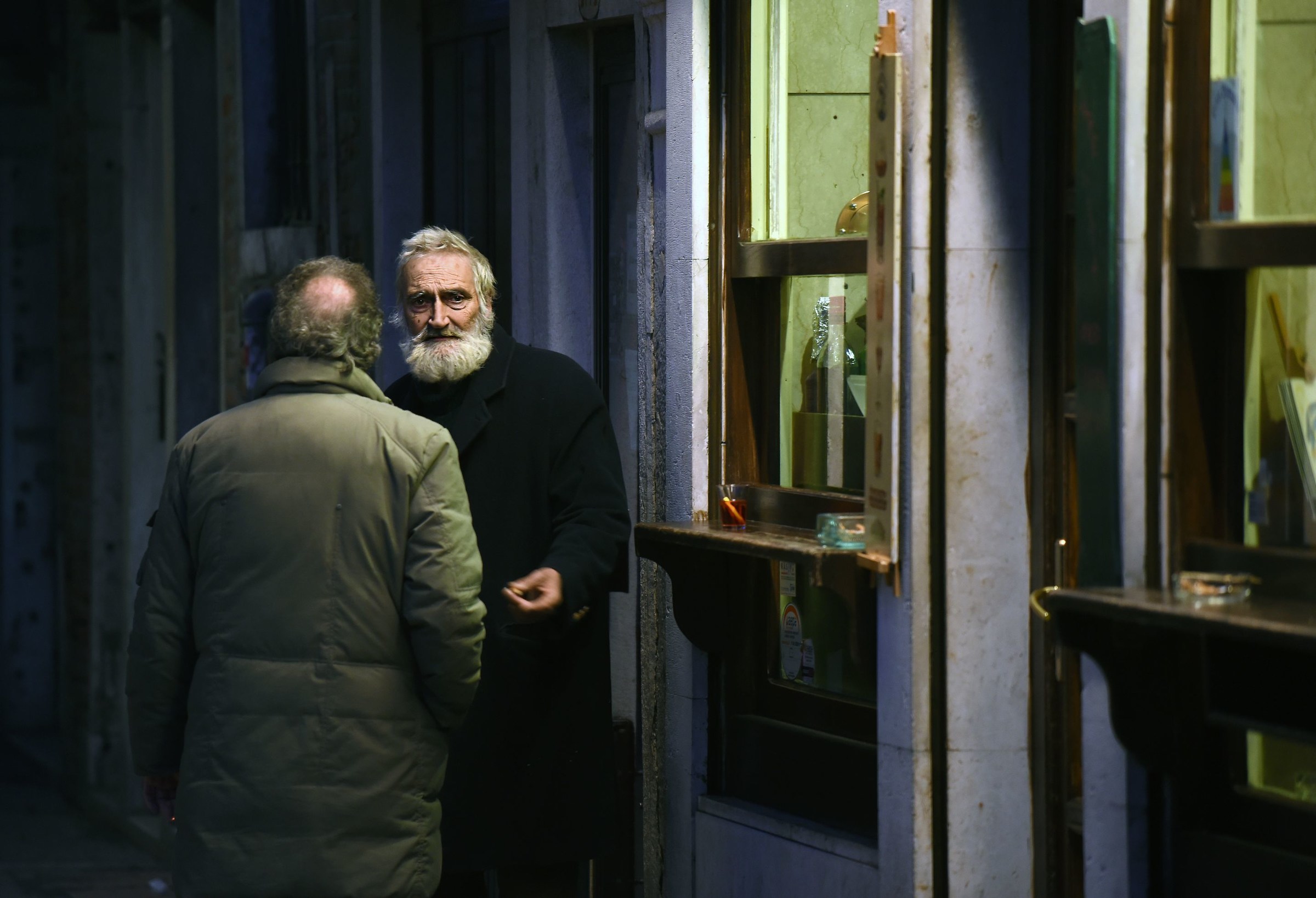 Aperitivo tra vecchi amici