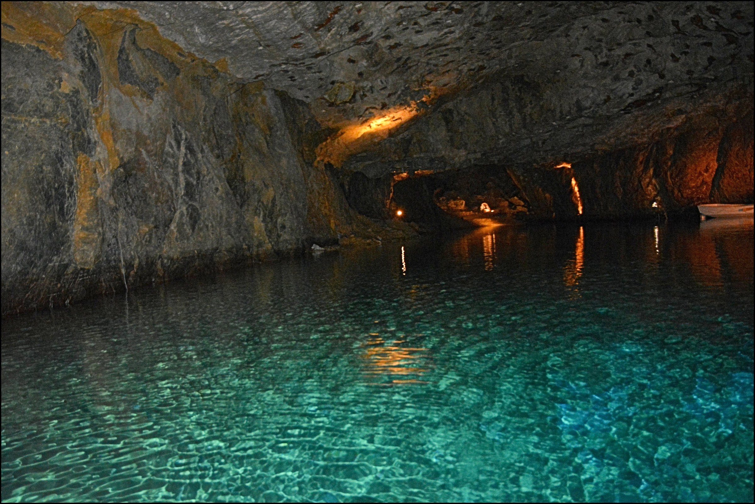 Lago sotterraneo St-Leonard (Sion )