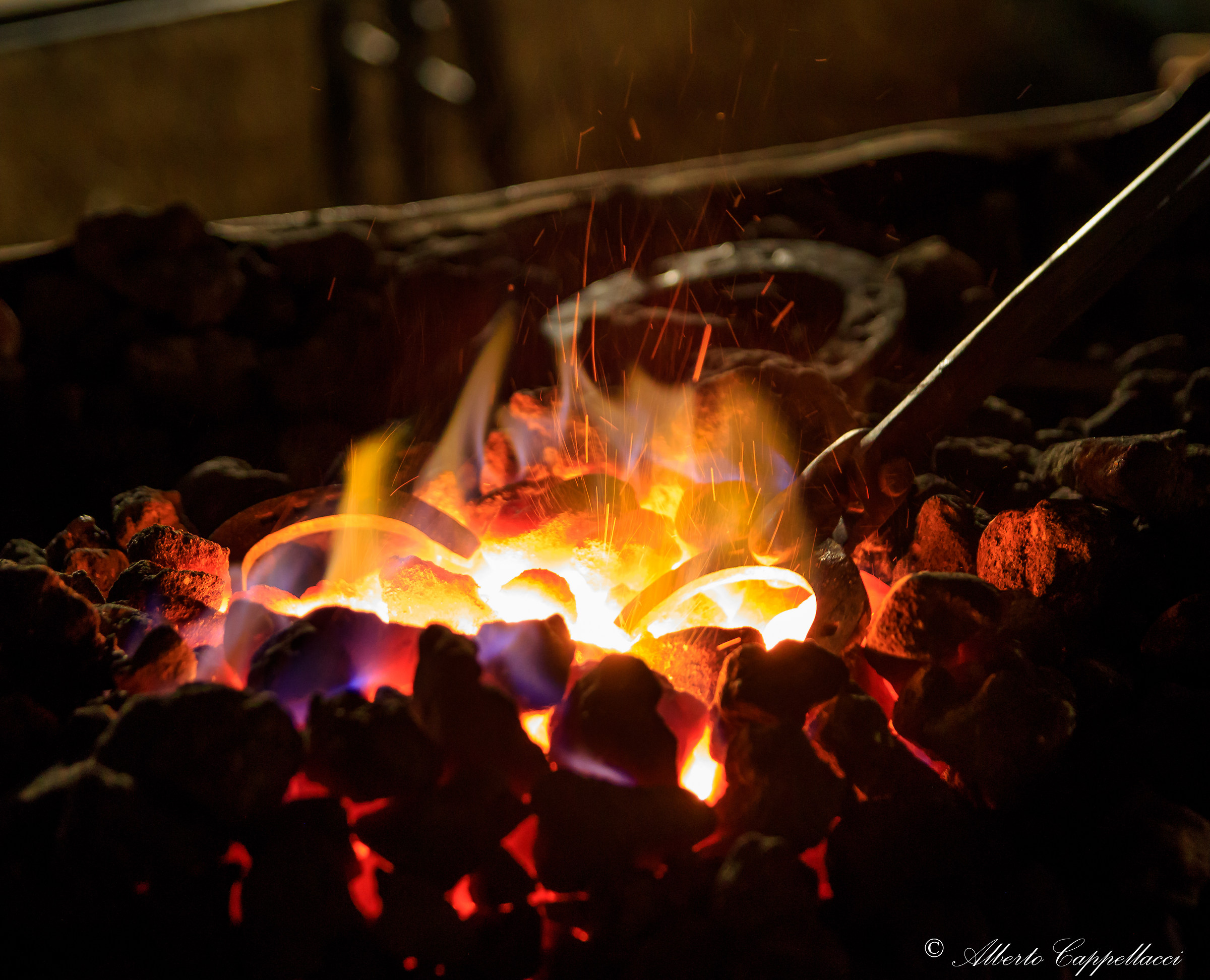 Maniscalco,la forgia del ferro di cavallo