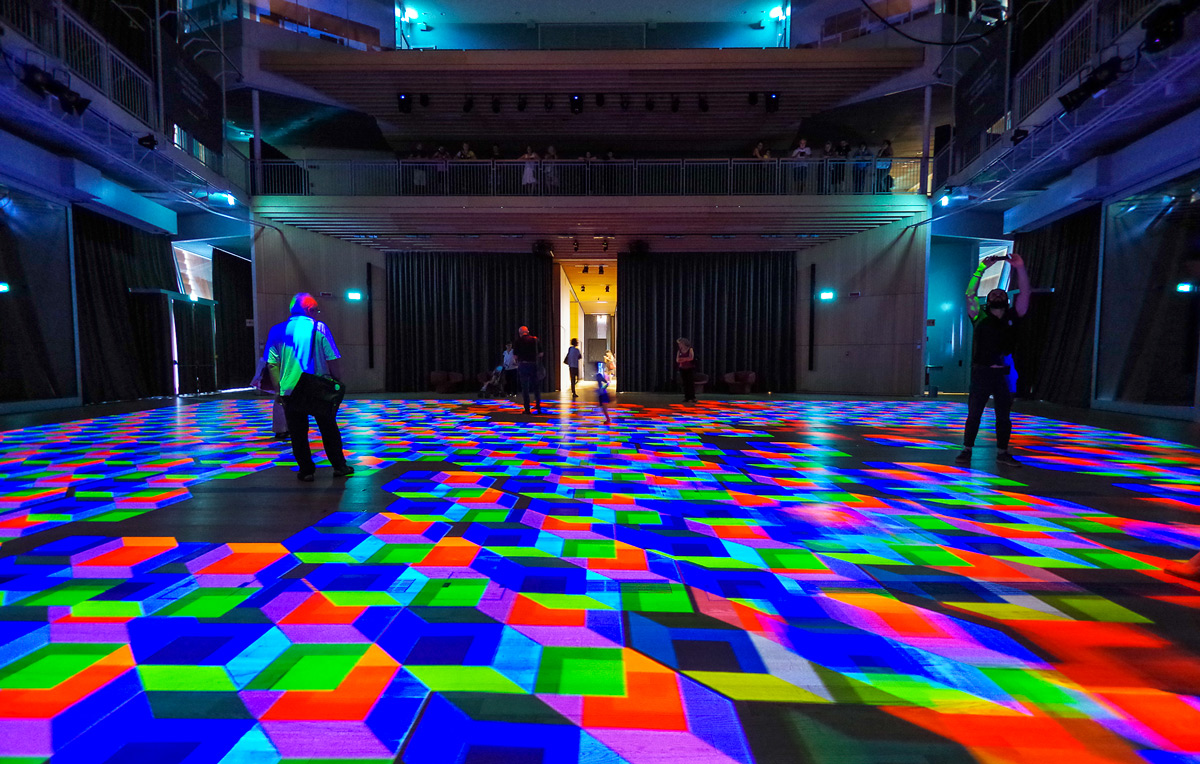 Onde Pixel 4 di Miguel Chevalier