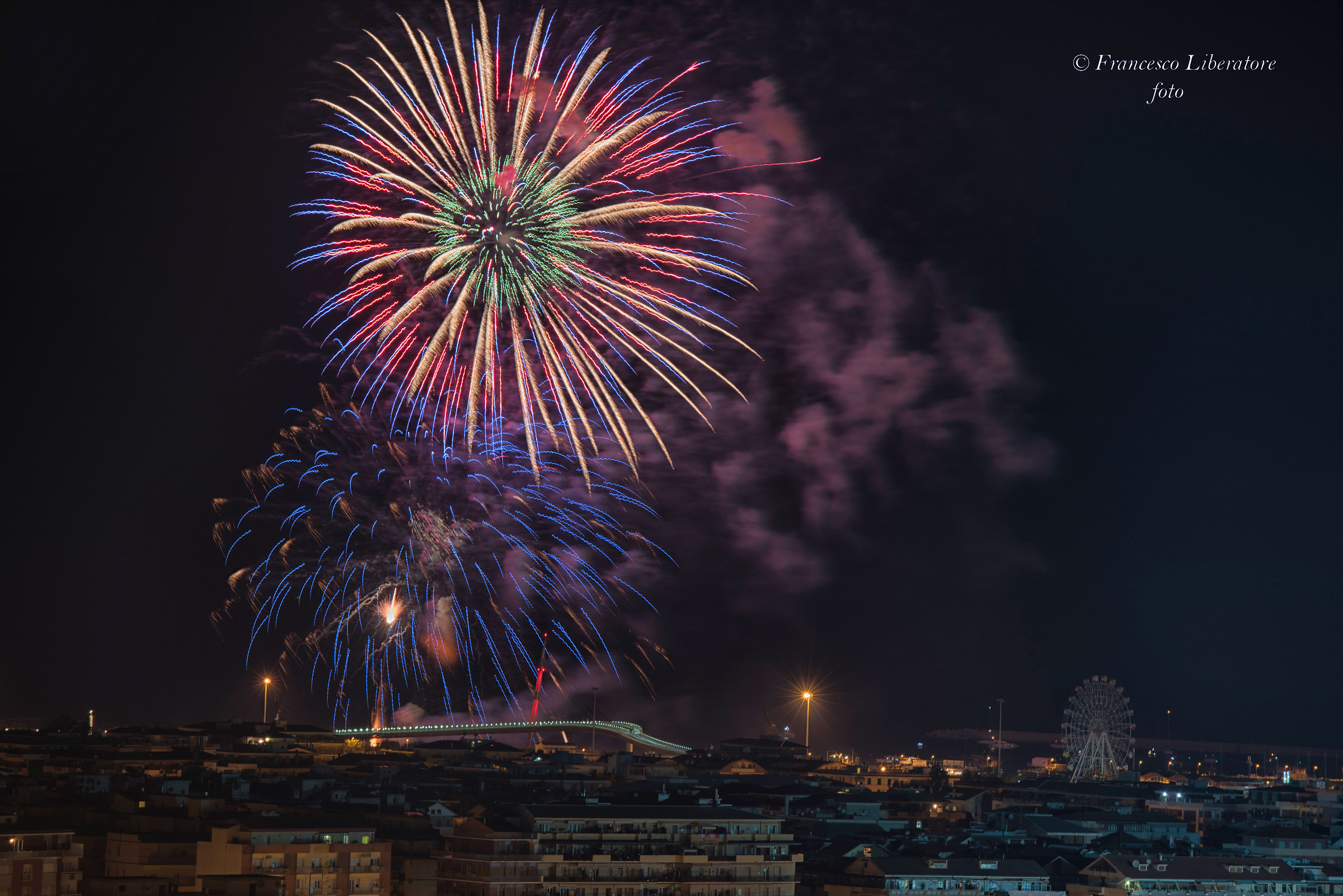 Fuochi sulla città...