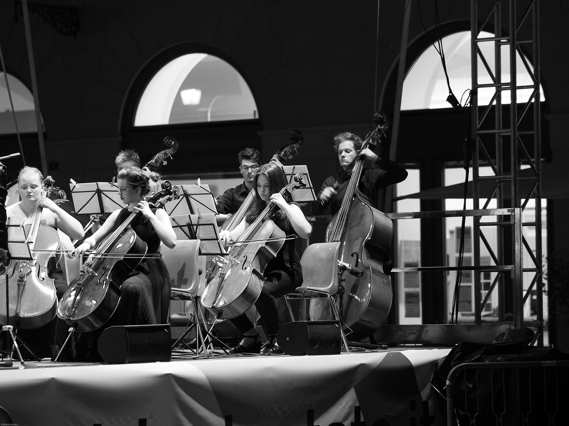 archi di musica e di luce