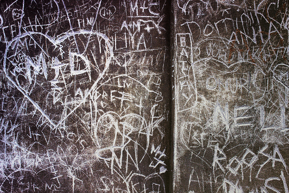 First signs of modern life