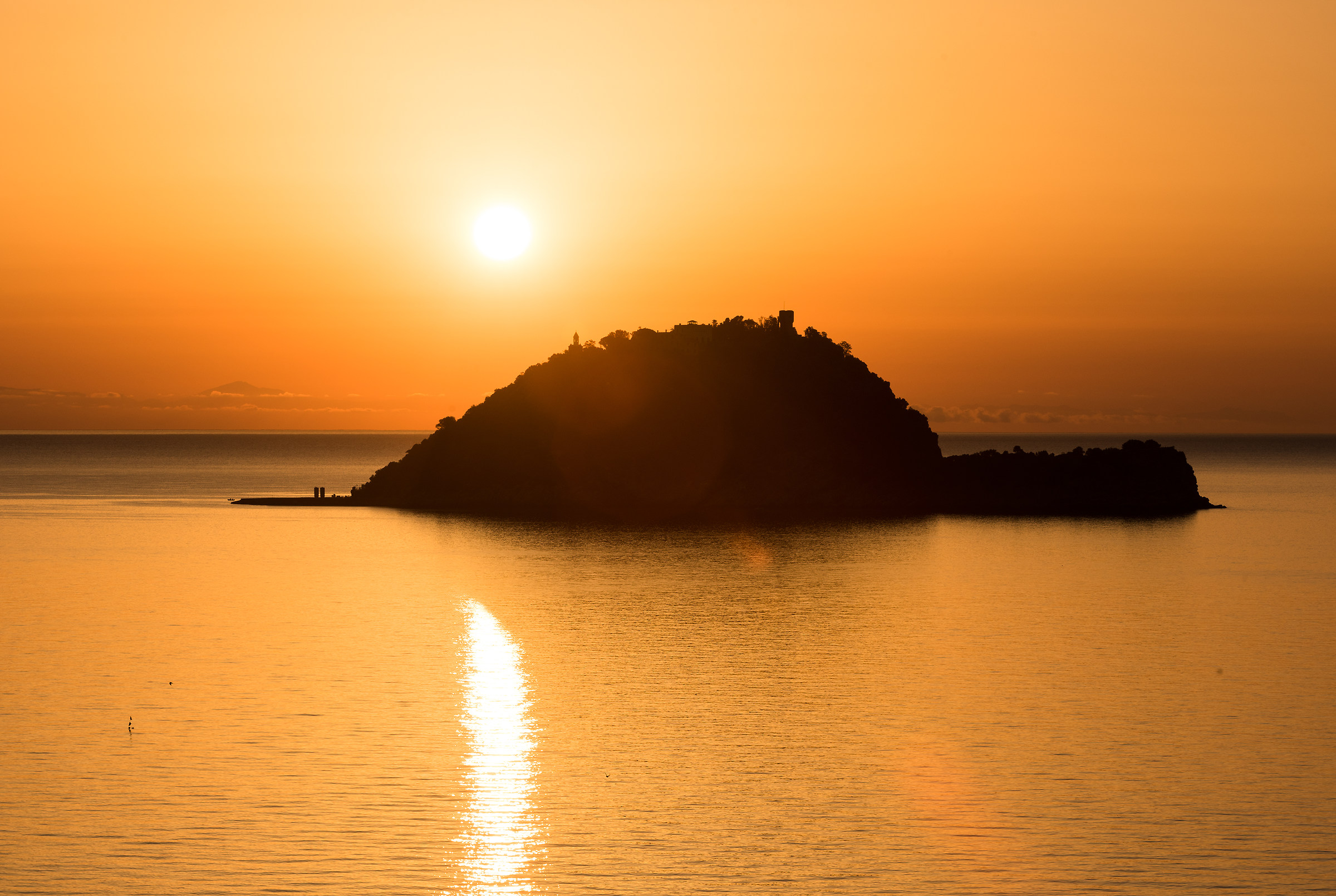 Isola Gallinara dawn