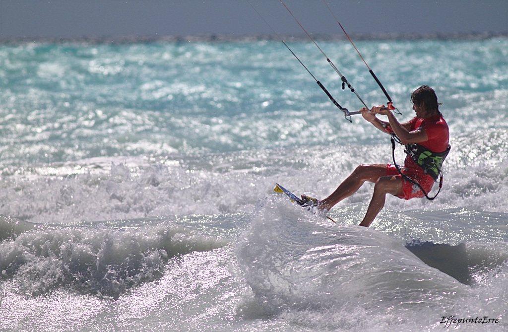 kite surfing