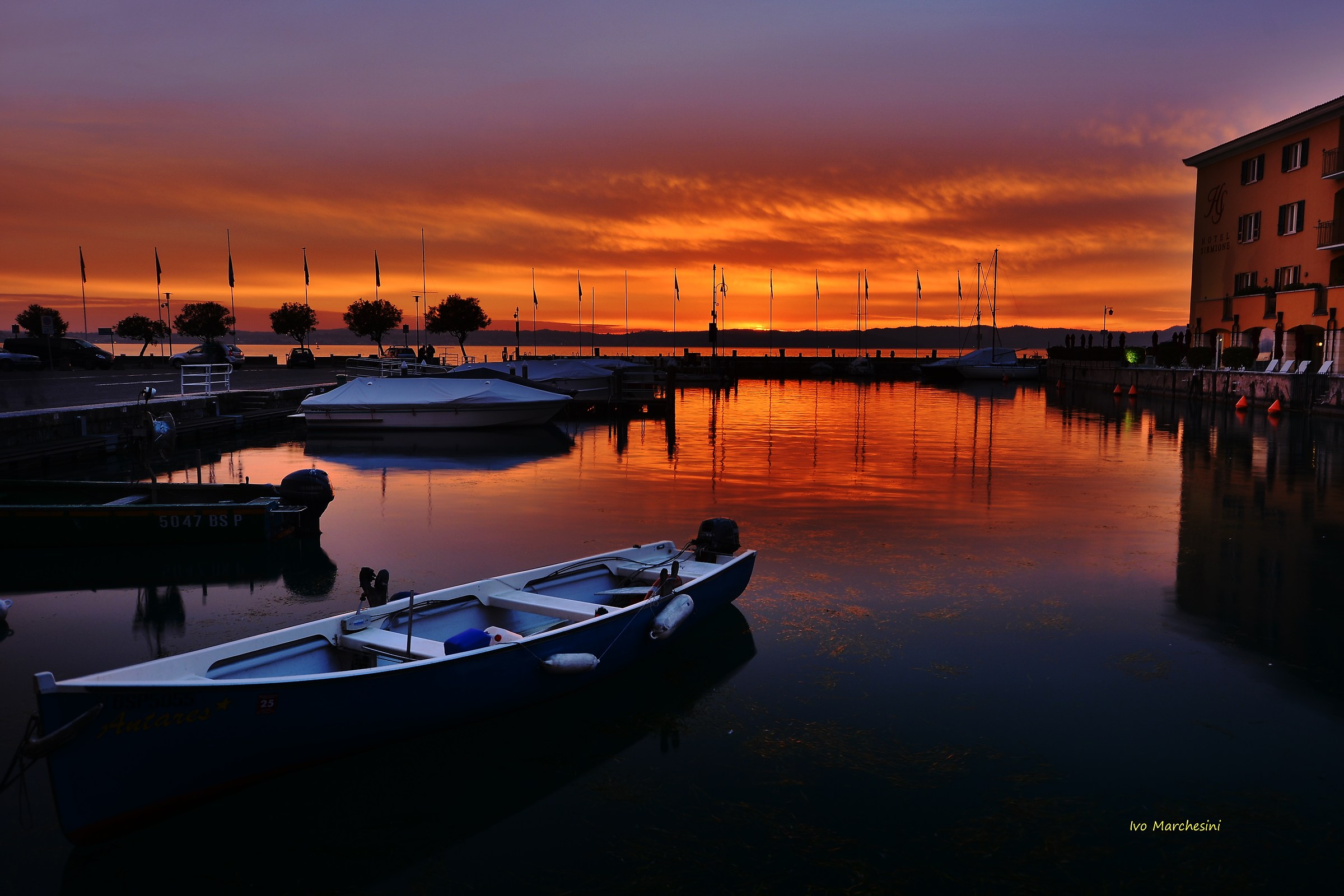 tramonto sul porticciolo di Sirmione