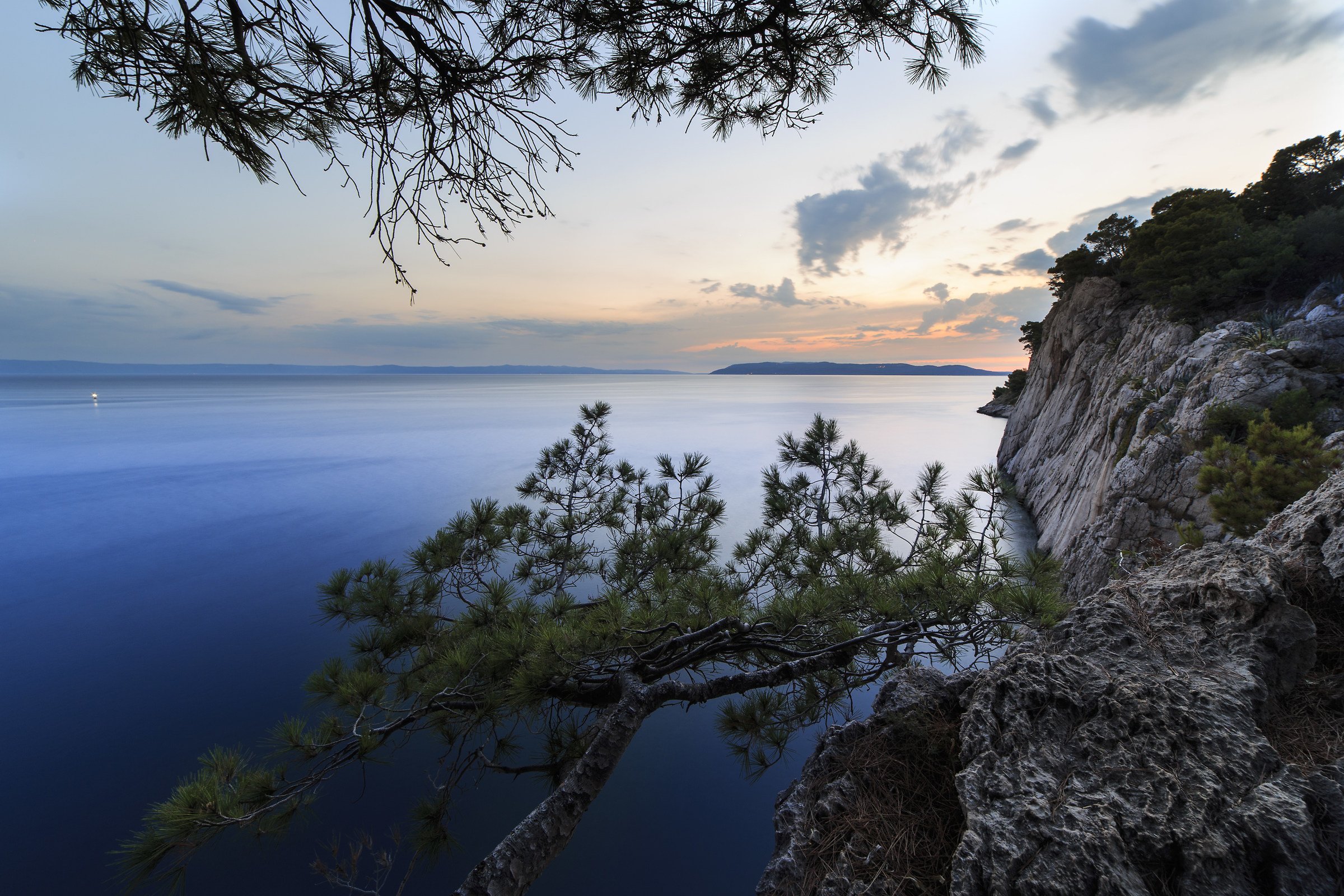 Tramonto al Park suma sveti Petar, Macarsca, Croazia