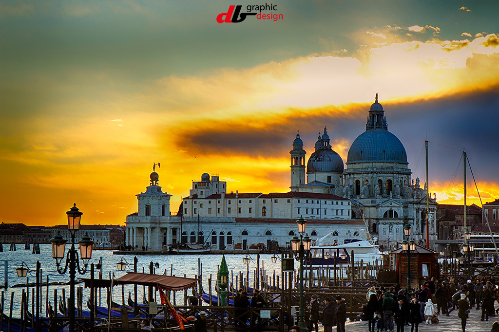 Santa Maria della Salute al tramonto