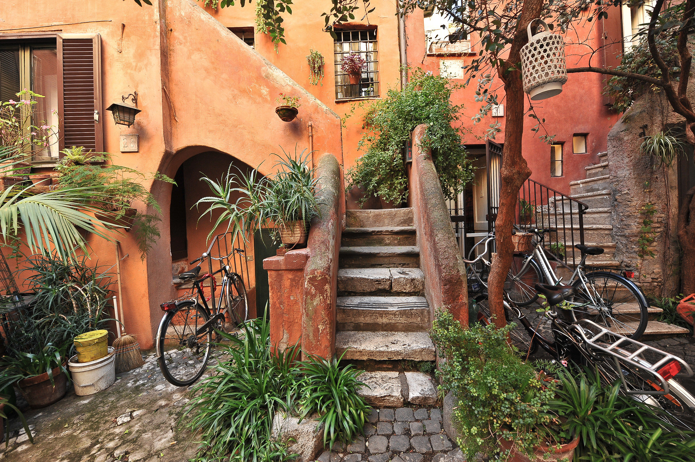 Roma-Parcheggio bici in condominio