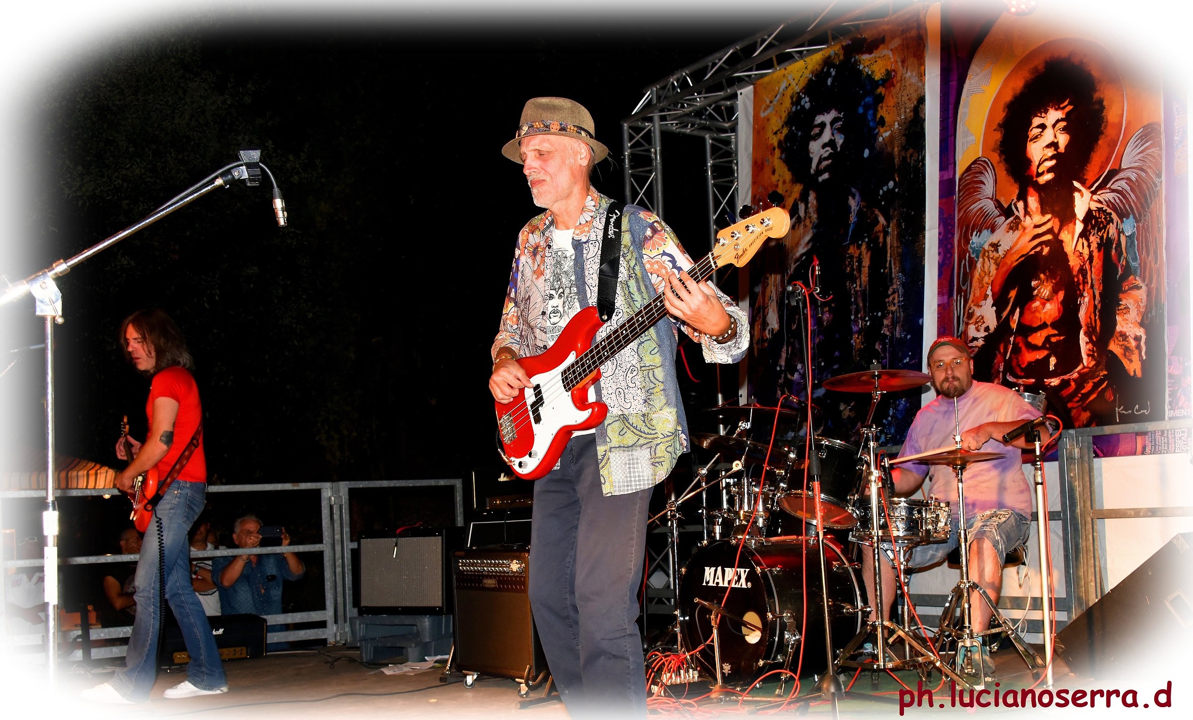 Gipsy Rainbow con Mimmo di Ciccio alla batteria