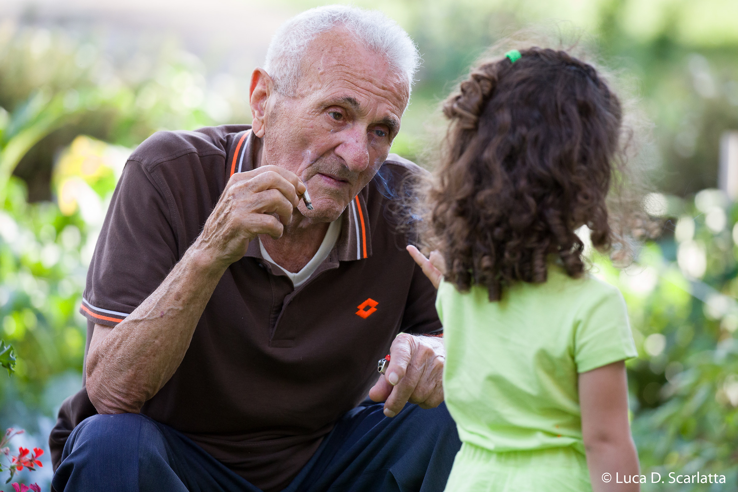 But it hurts you smoking grandfather-bis!