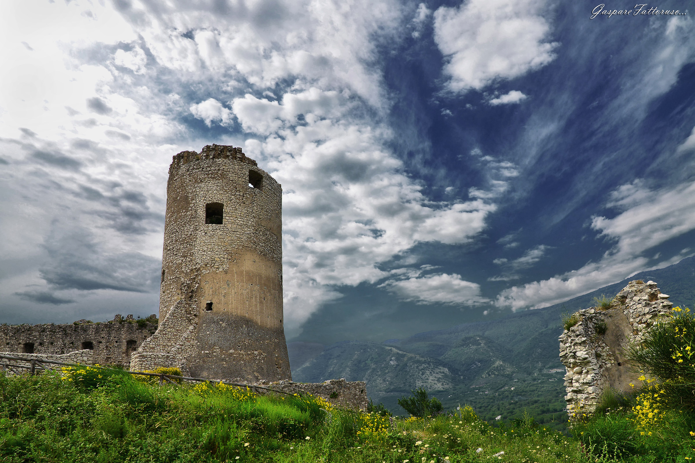 old ruins of the castle of Avella (AV)