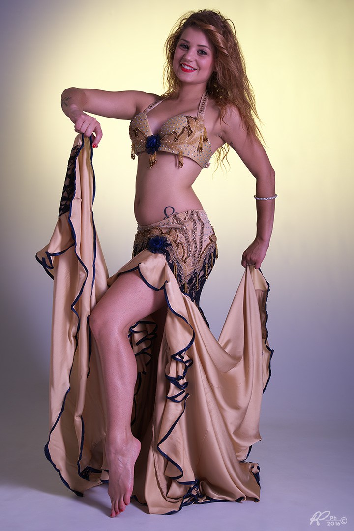 Jessica bellydancer