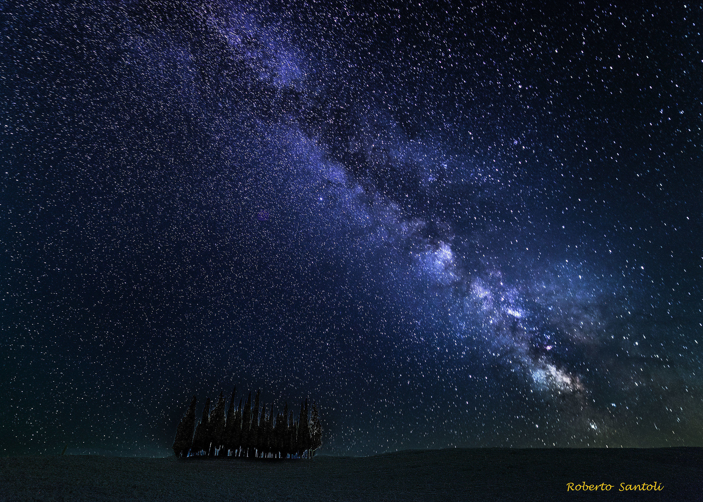 Cipressi e via lattea in Val d'0rcia