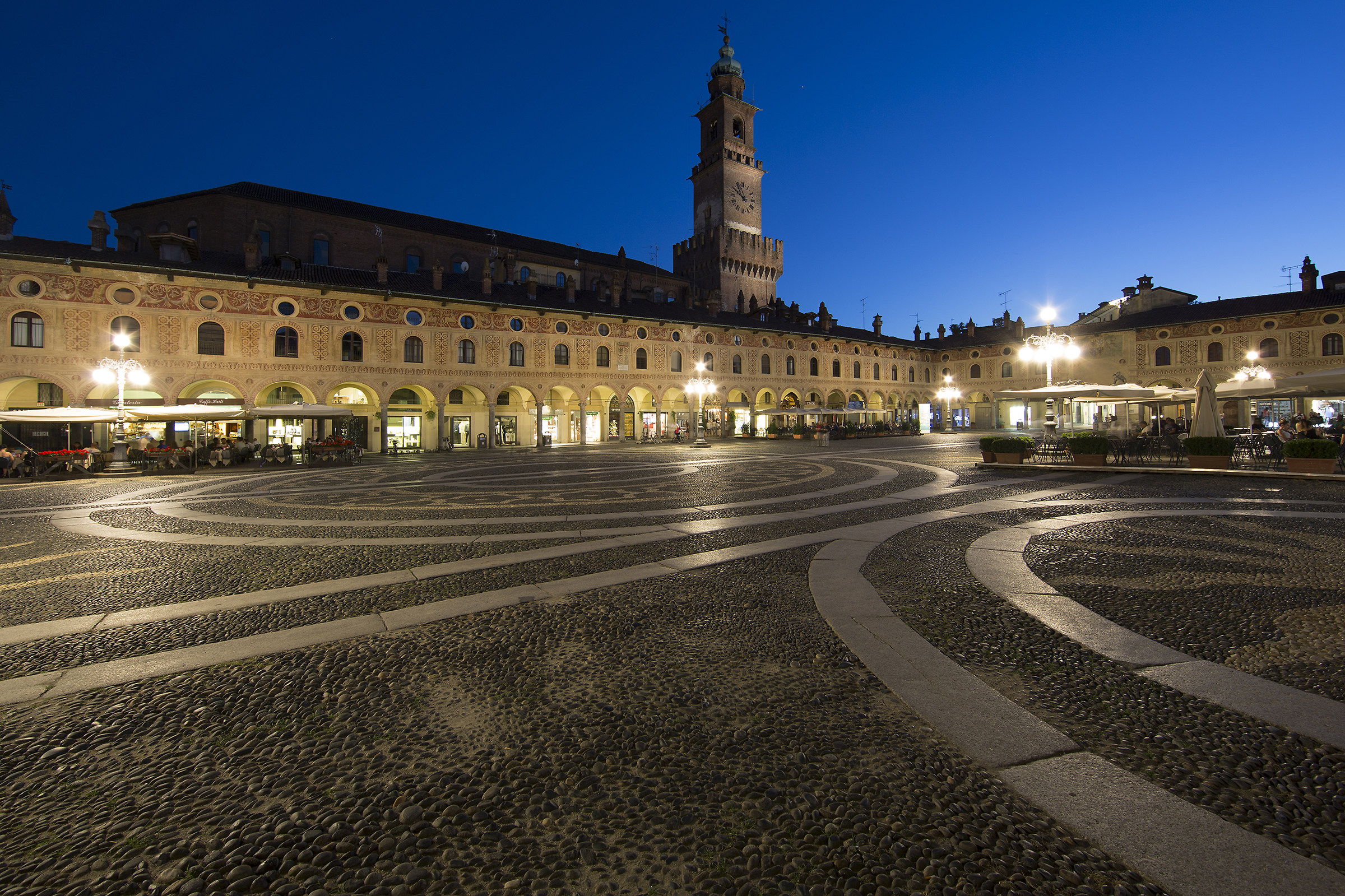 Lines crossing in the night in the square