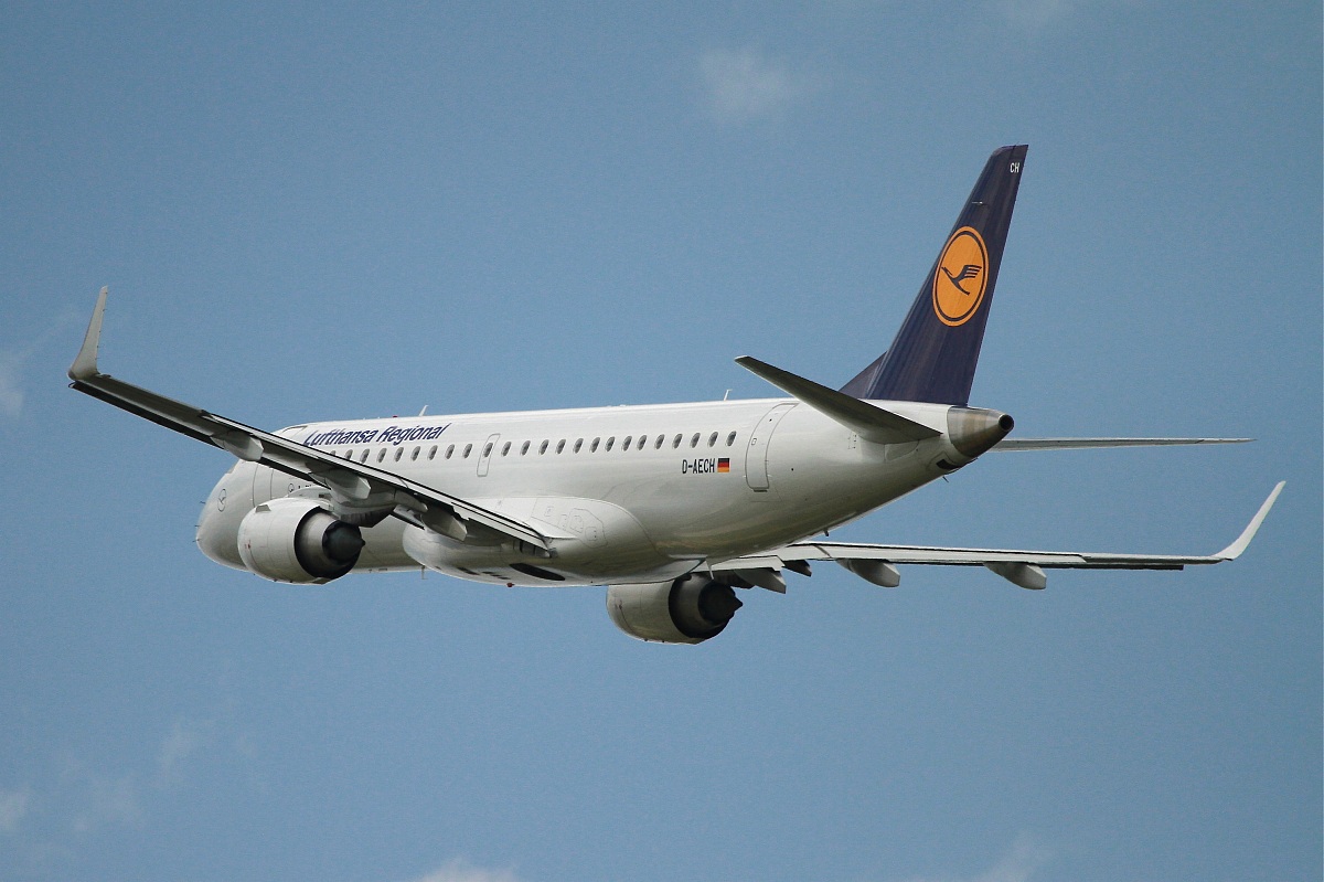 Lufthansa Regional Embraer 190