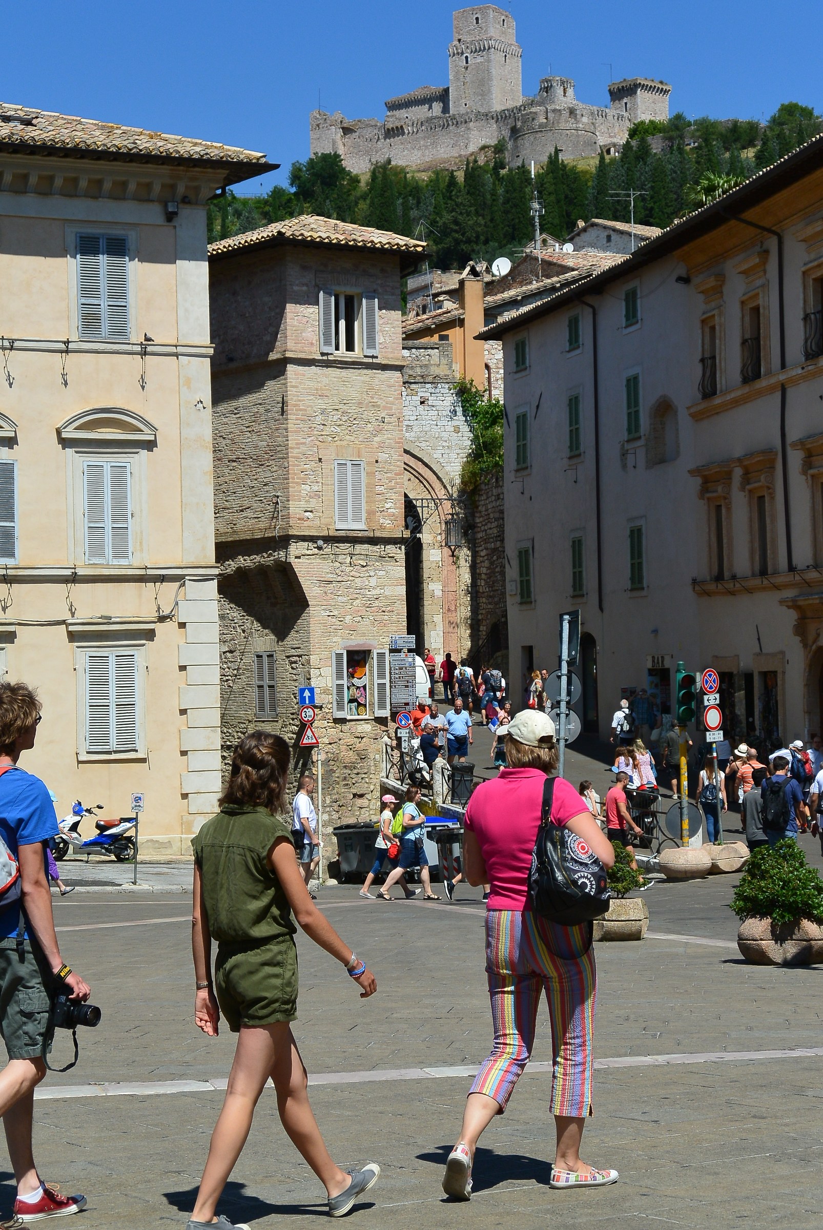 Assisi, stroll in Santa Chiara