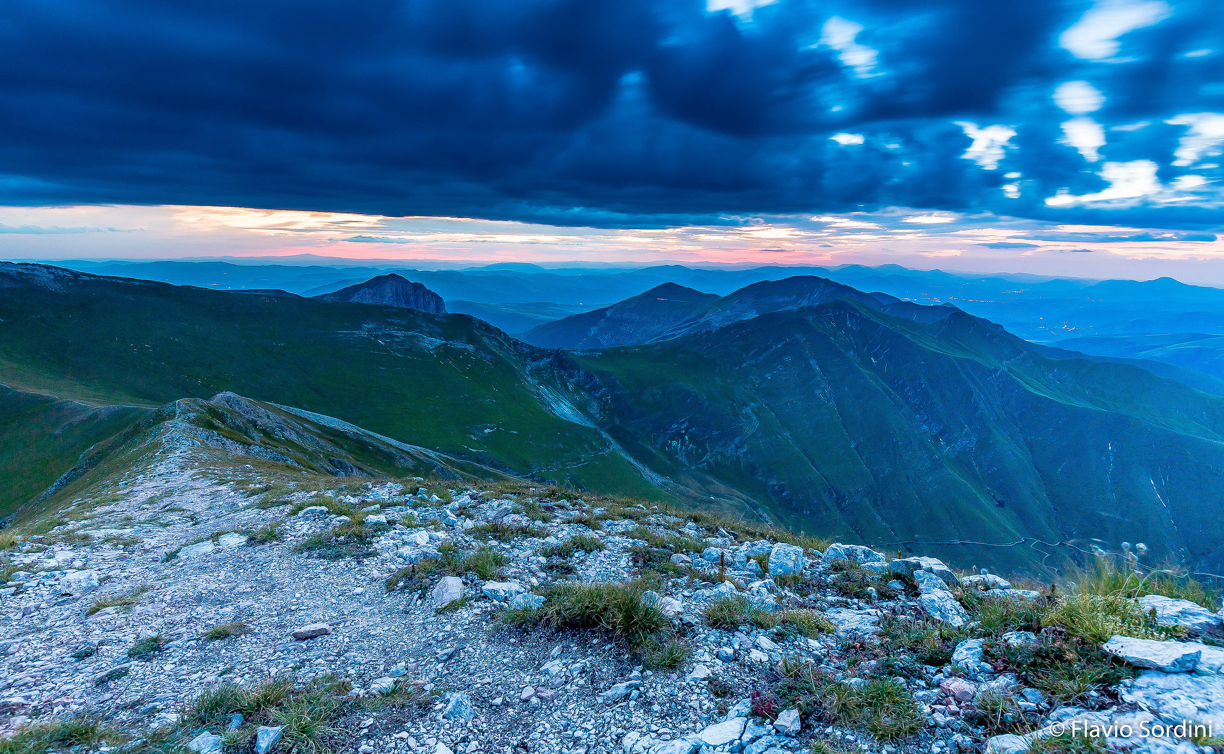 Dopo il tramonto dal monte Priora ( 2.332 m s.l.m.)