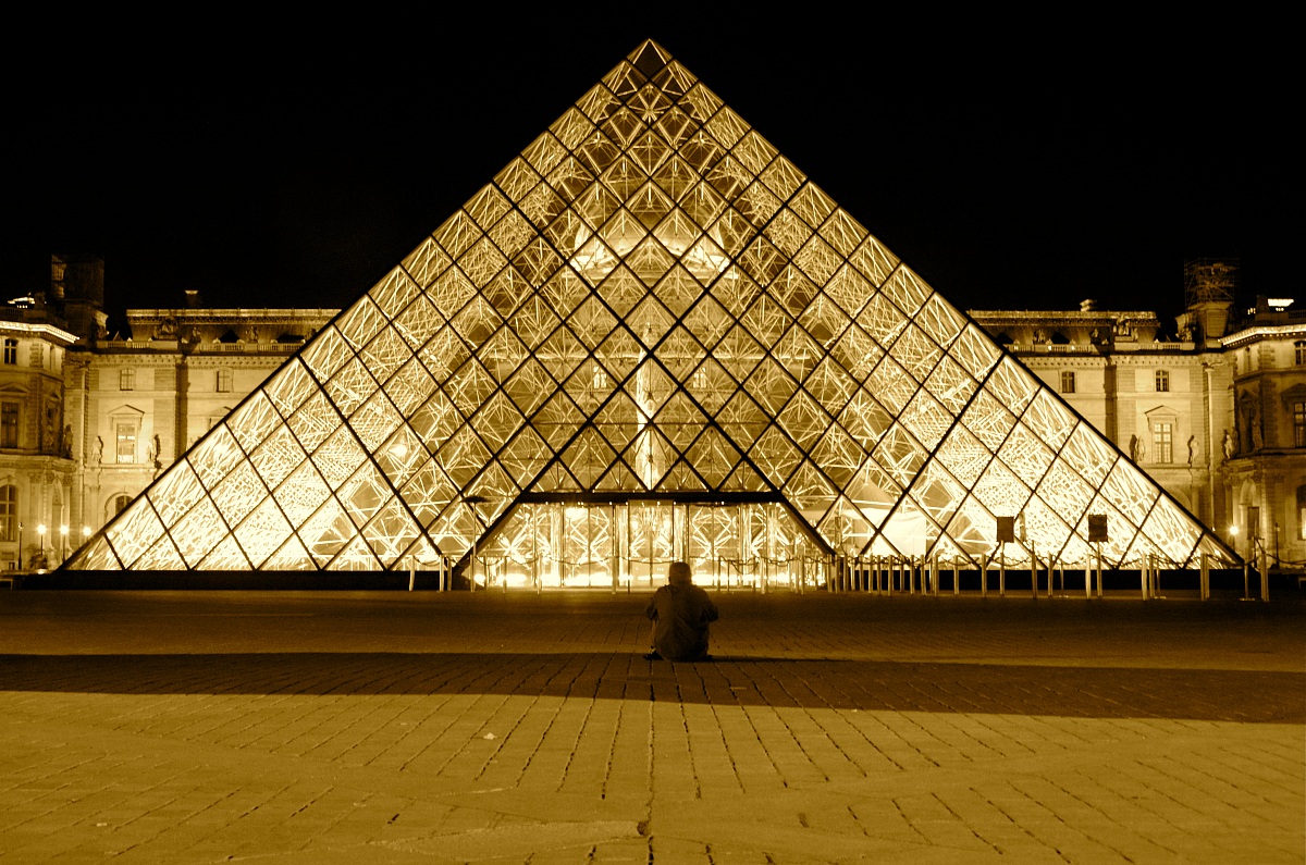 Louvre Museum solitude