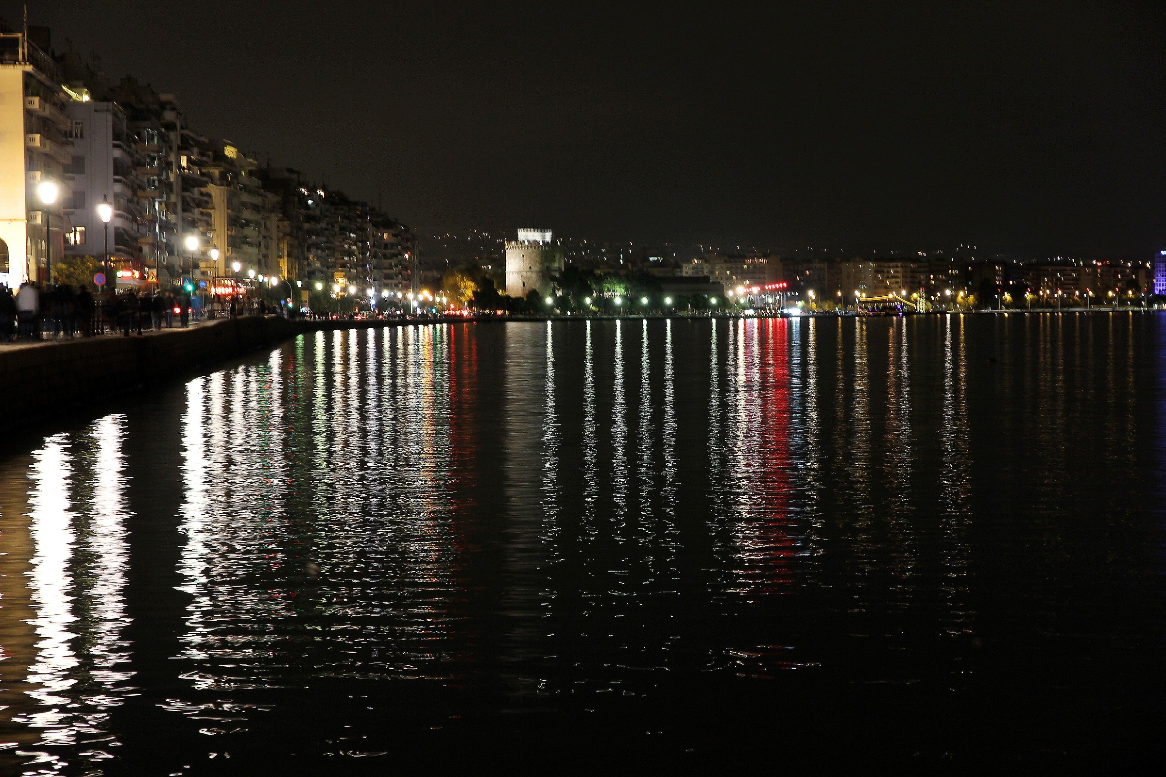 Salonicco - La costa di notte (2)