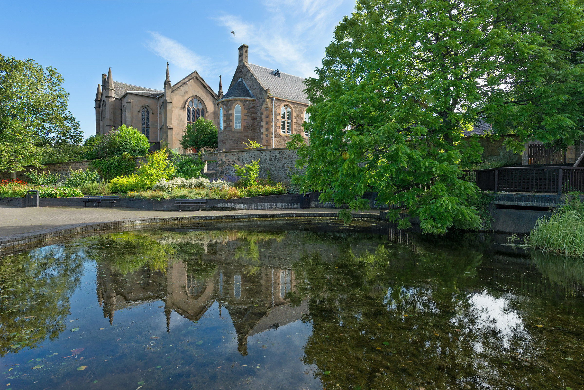 Doo'cot park - Perth