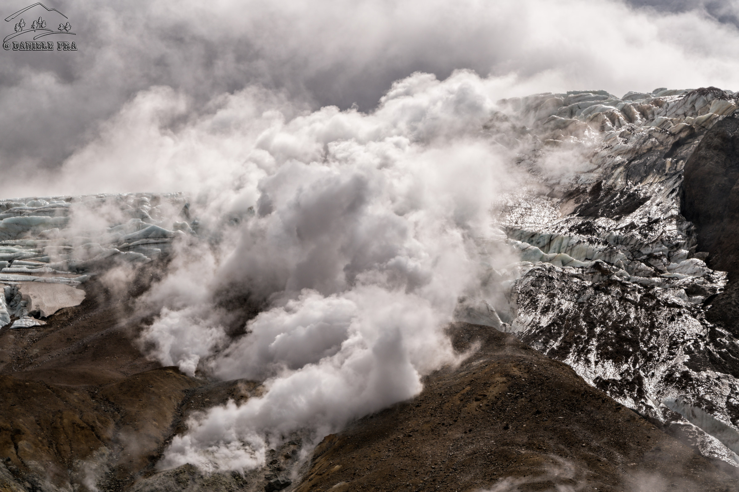 Mutnovsky inside the crater